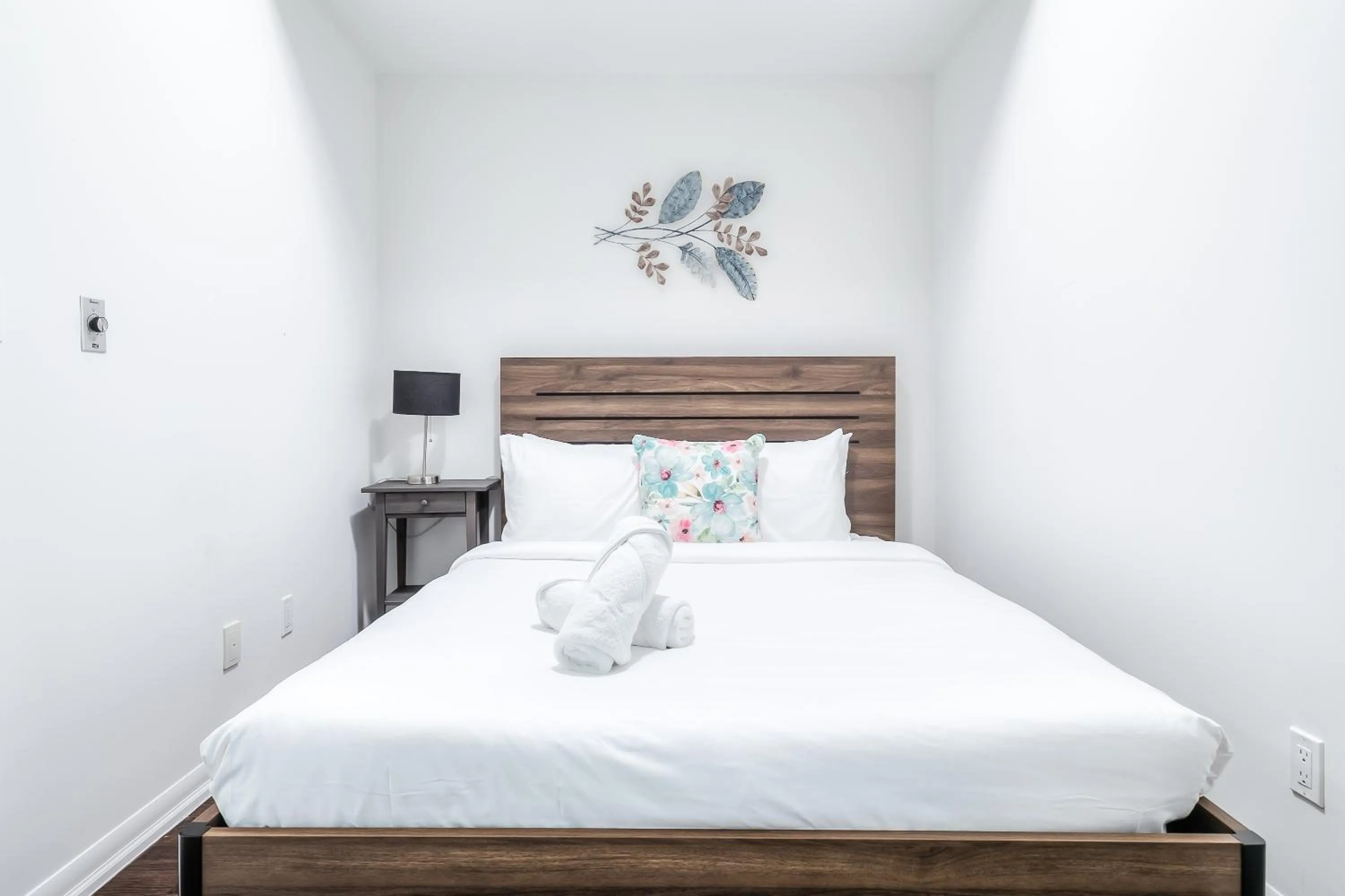 Bed in Rivetstays- The Neptune I