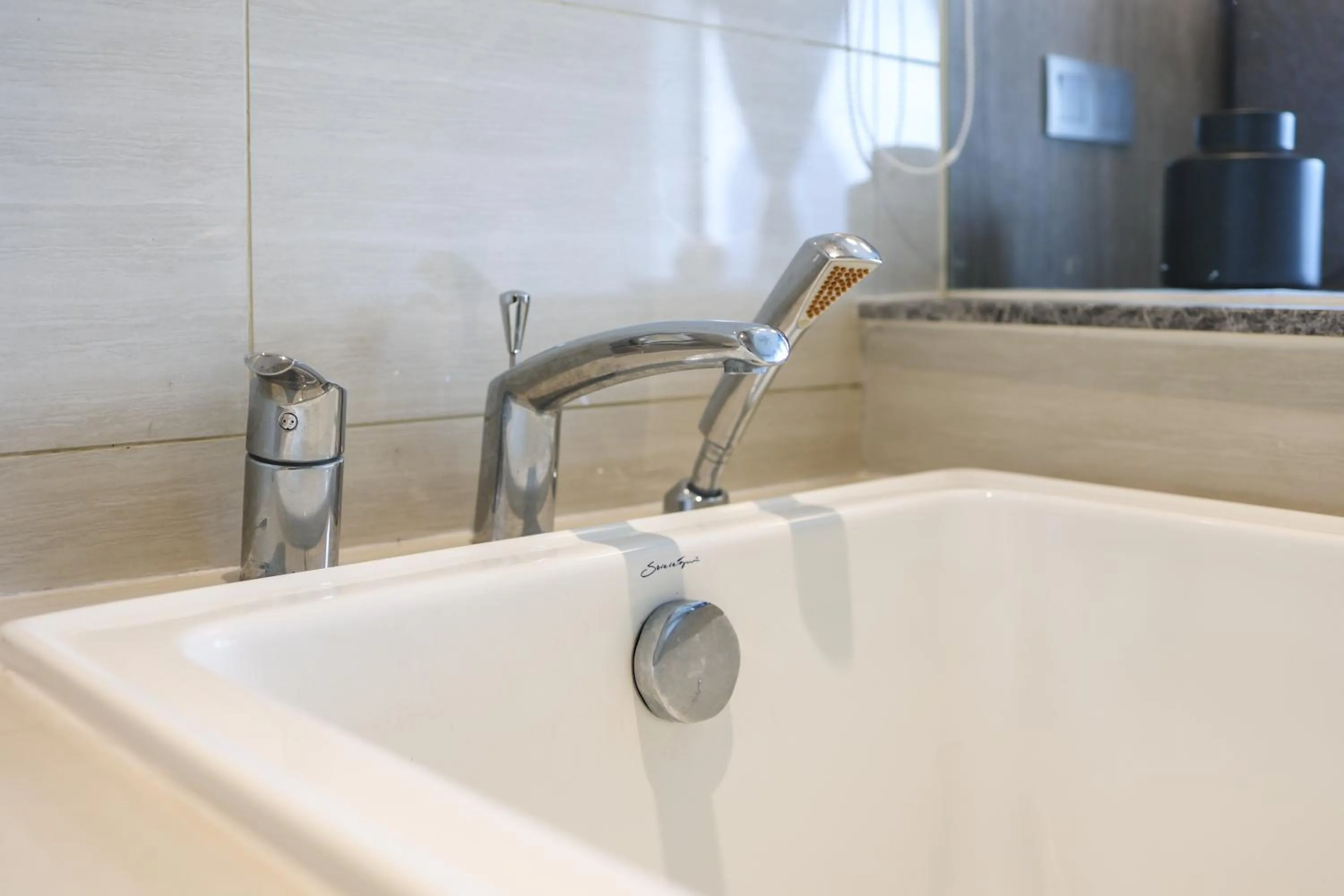 Anggun Residences Serviced Suites by GB