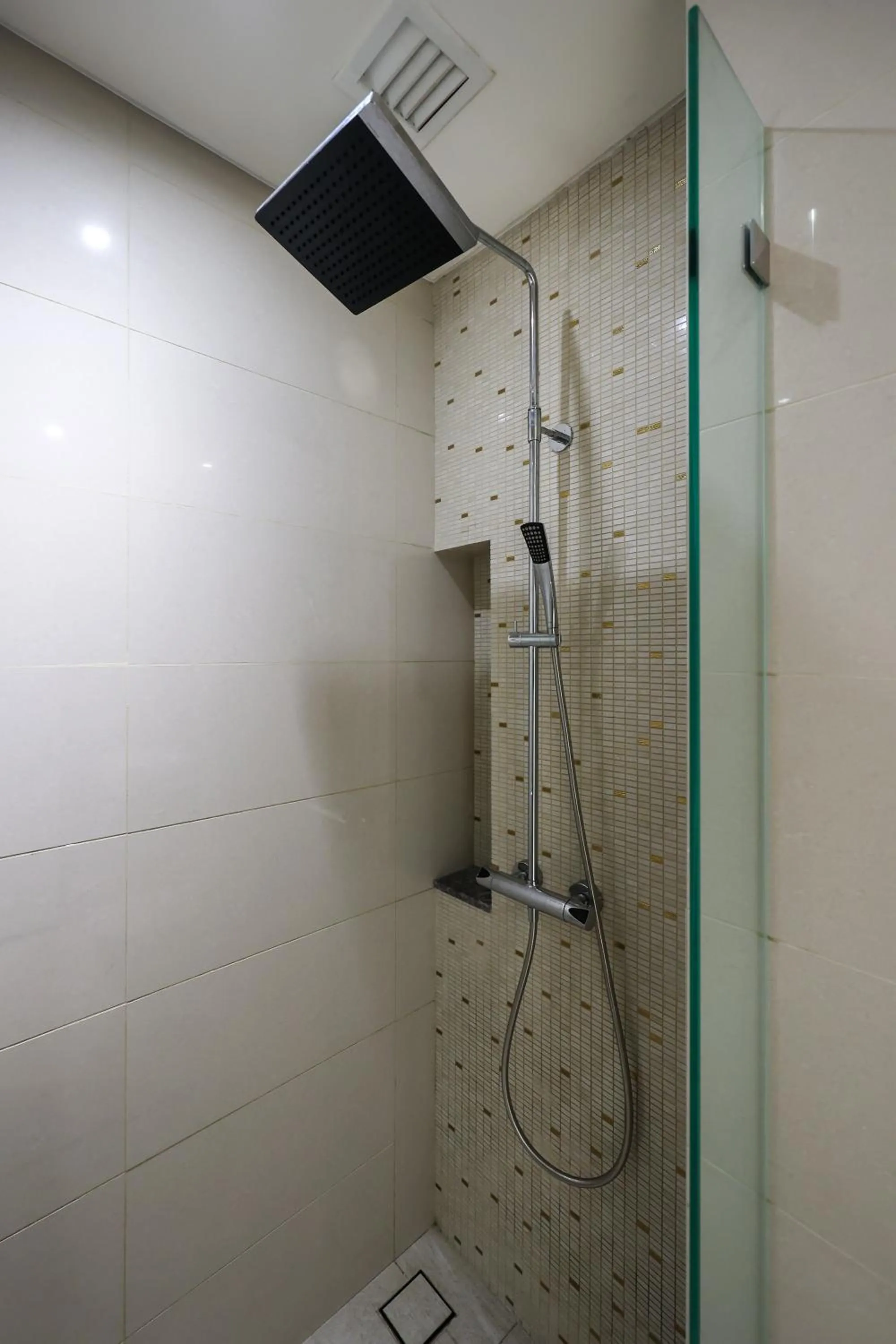 Anggun Residences Serviced Suites by GB