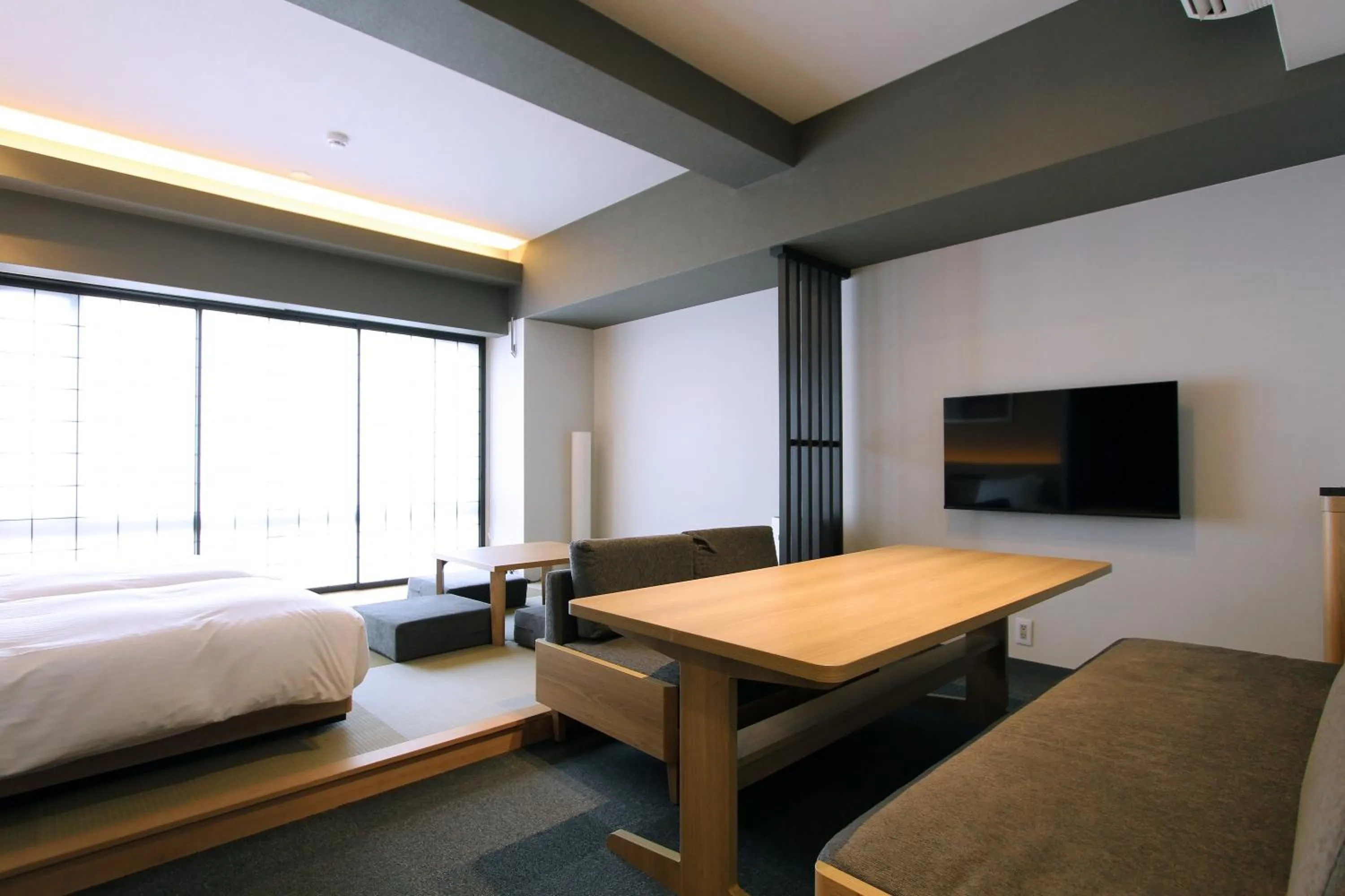 Photo of the whole room, Bed in KOKO HOTEL Residence Kyoto Nijo Castle