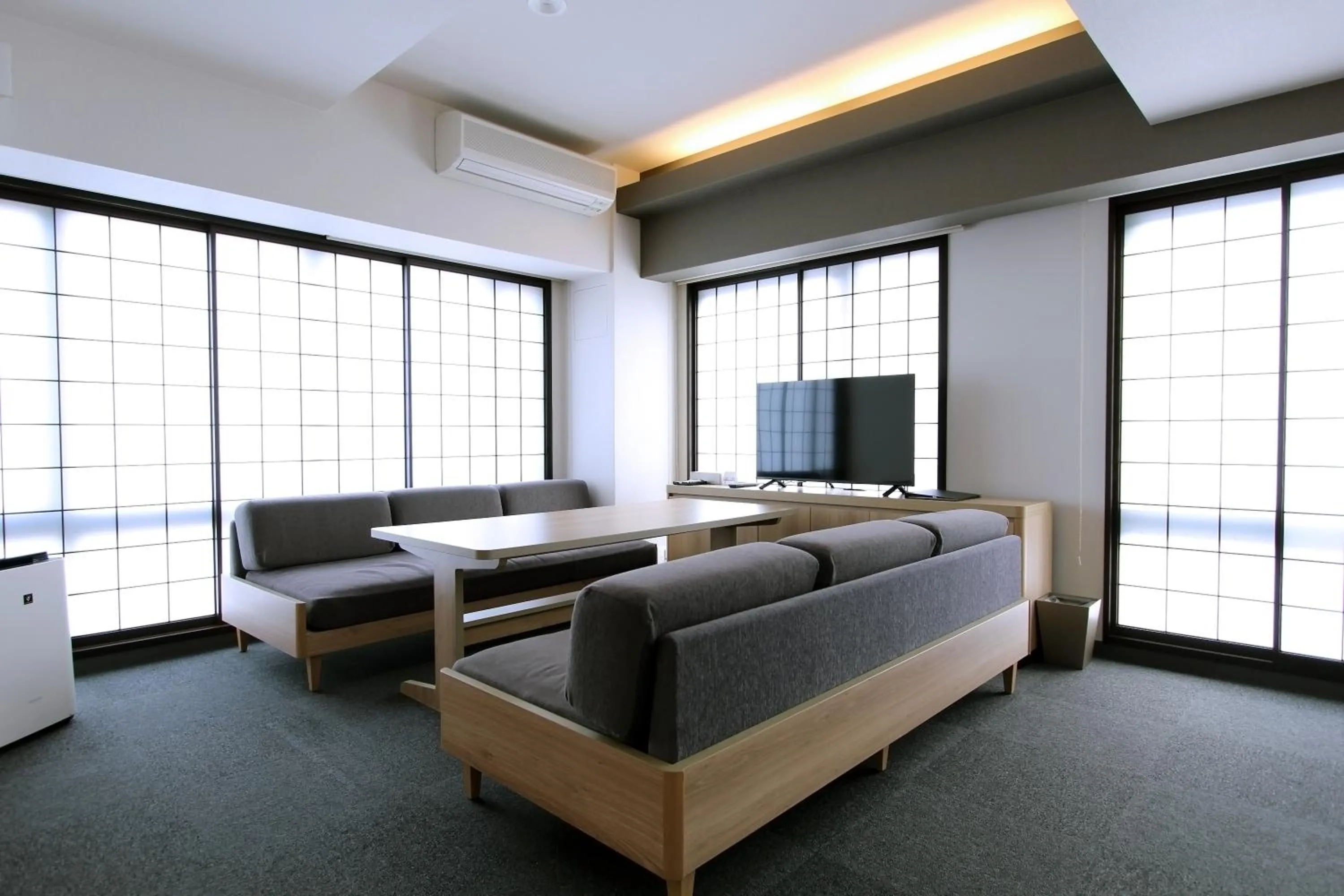 Photo of the whole room, Bed in KOKO HOTEL Residence Kyoto Nijo Castle