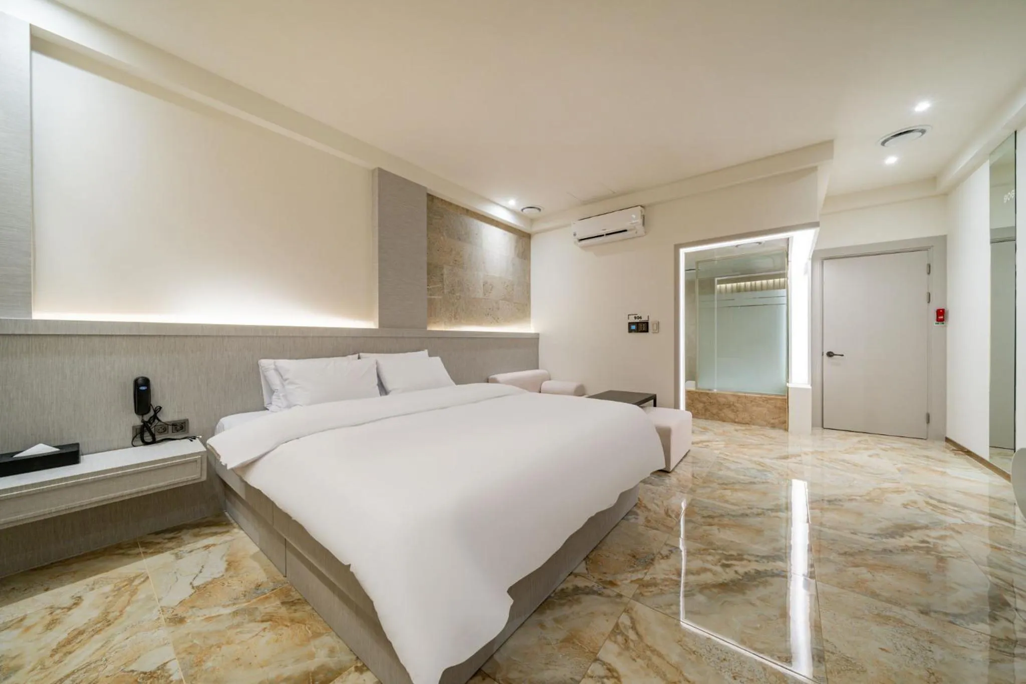 Bed in Hotel THE ART UIWANG