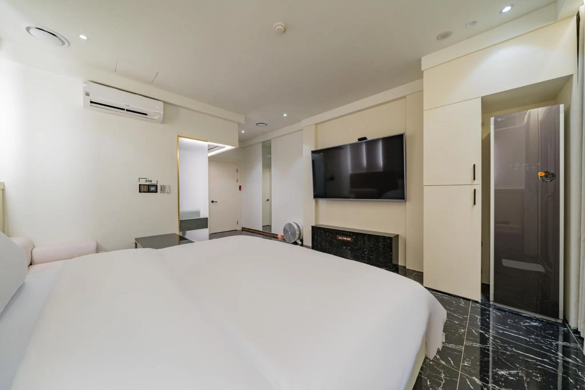 Bed in Hotel THE ART UIWANG