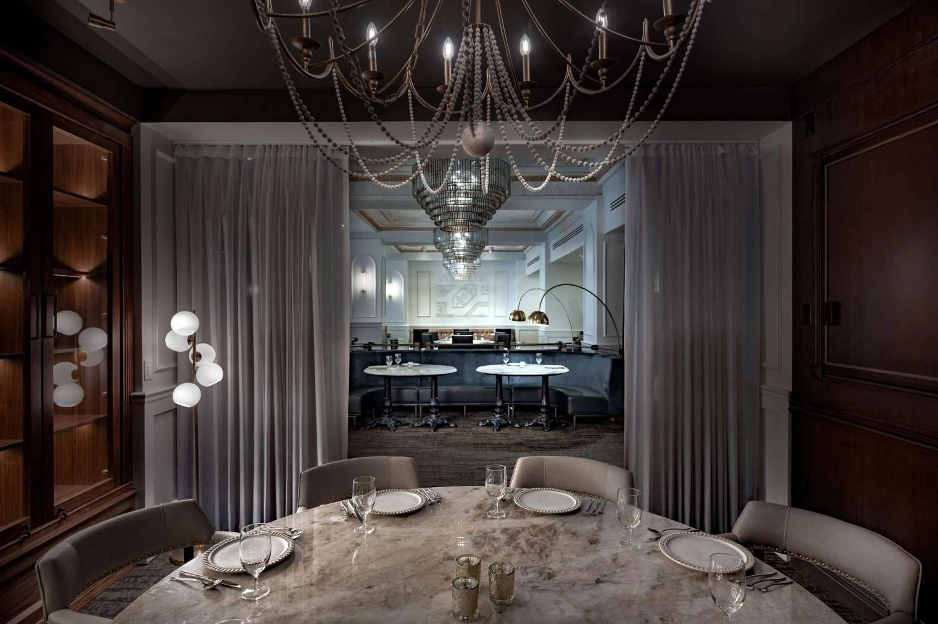 Restaurant/places to eat in Hotel Fort Des Moines, Curio Collection By Hilton