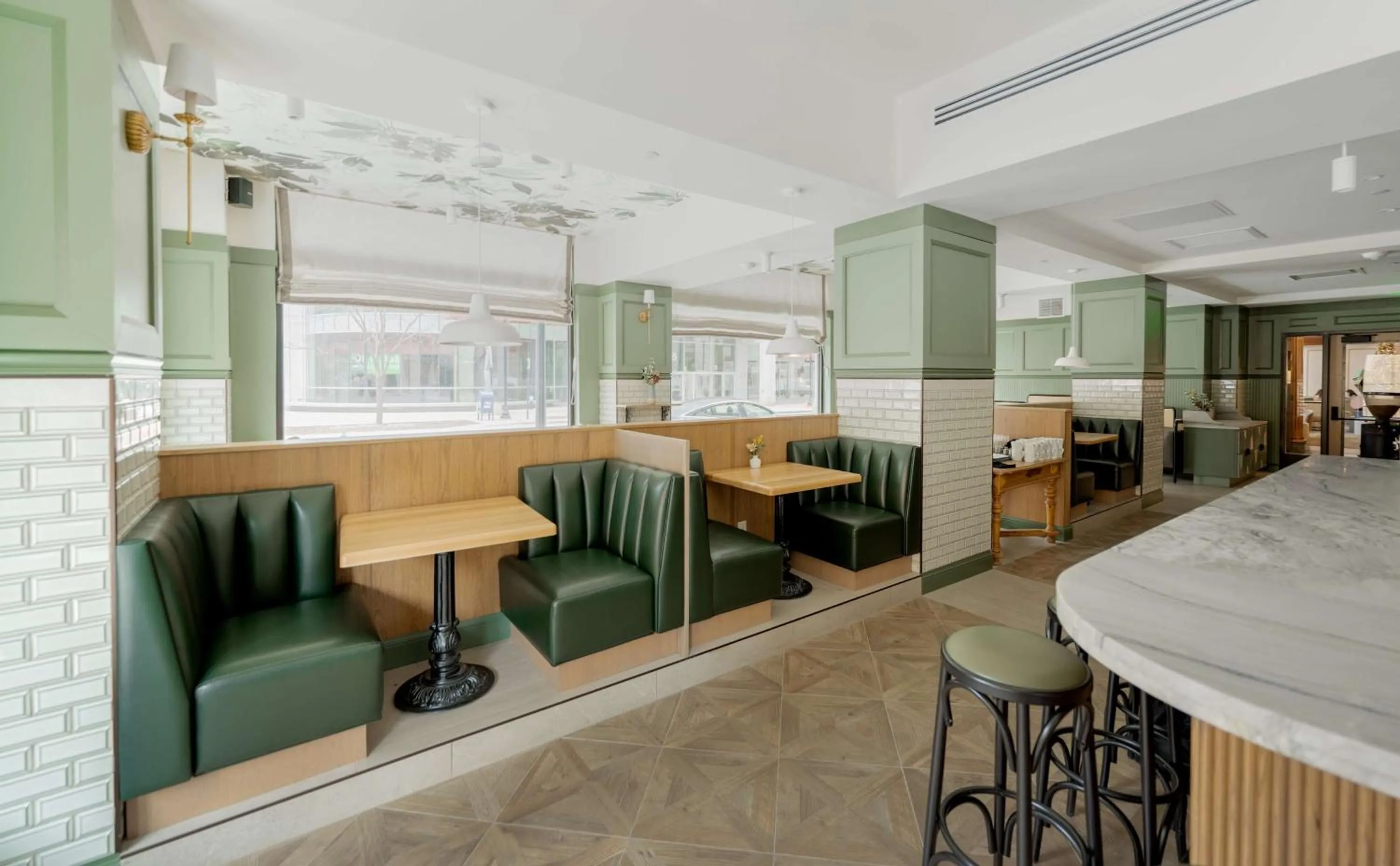 Restaurant/places to eat in Hotel Fort Des Moines, Curio Collection By Hilton