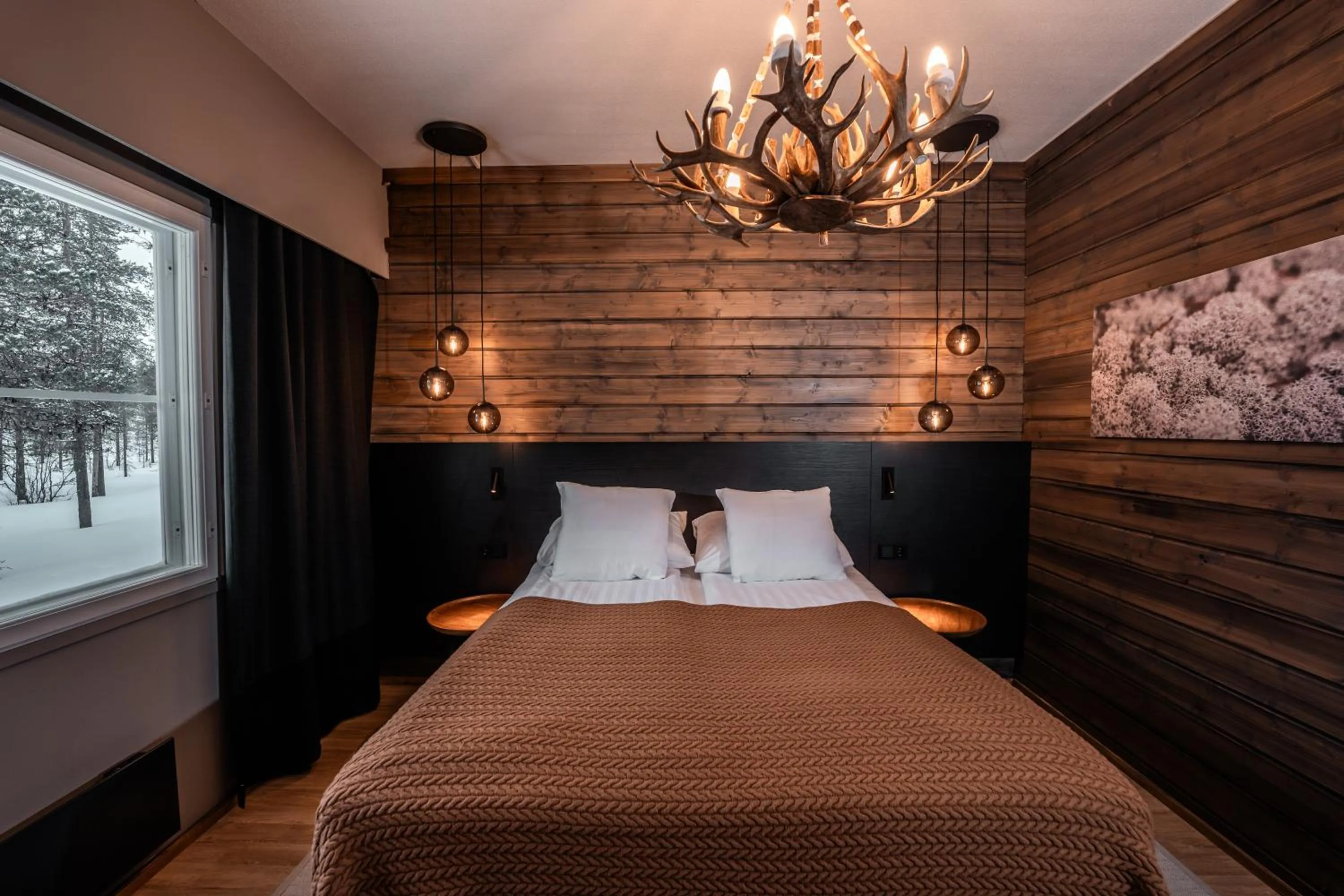 Bed in Wilderness Hotel Muotka & Igloos