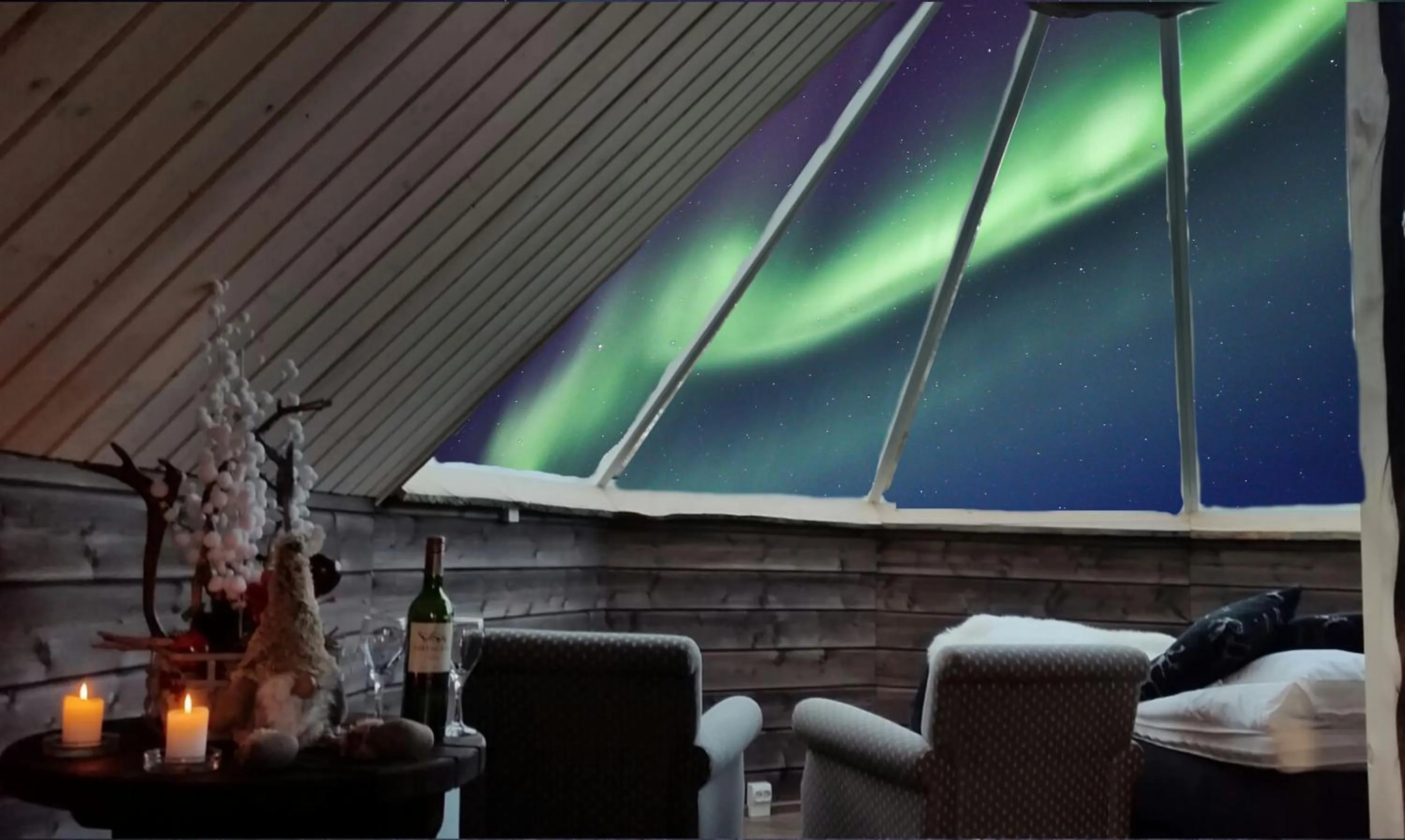 Night in Wilderness Hotel Muotka & Igloos