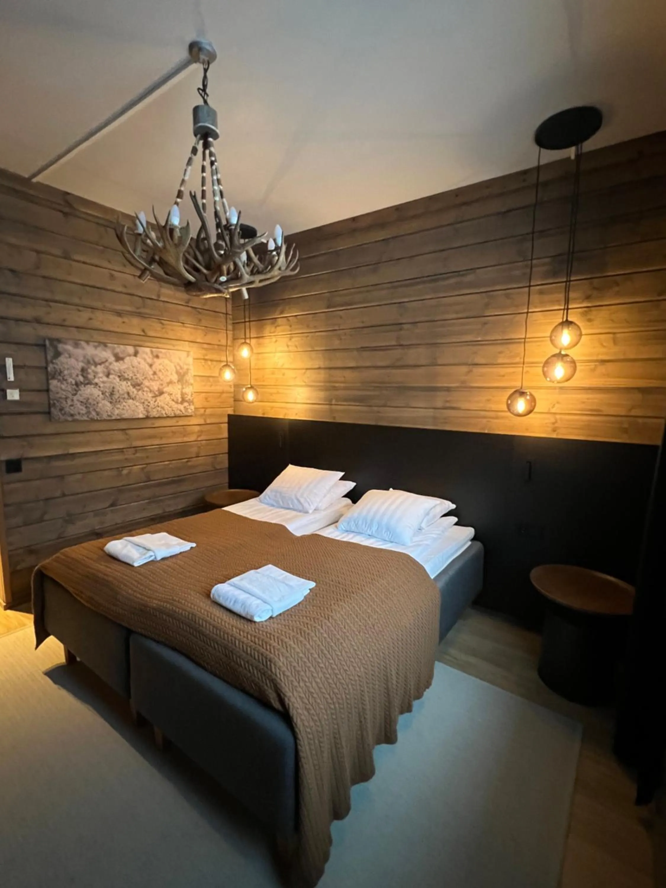 Bed in Wilderness Hotel Muotka & Igloos