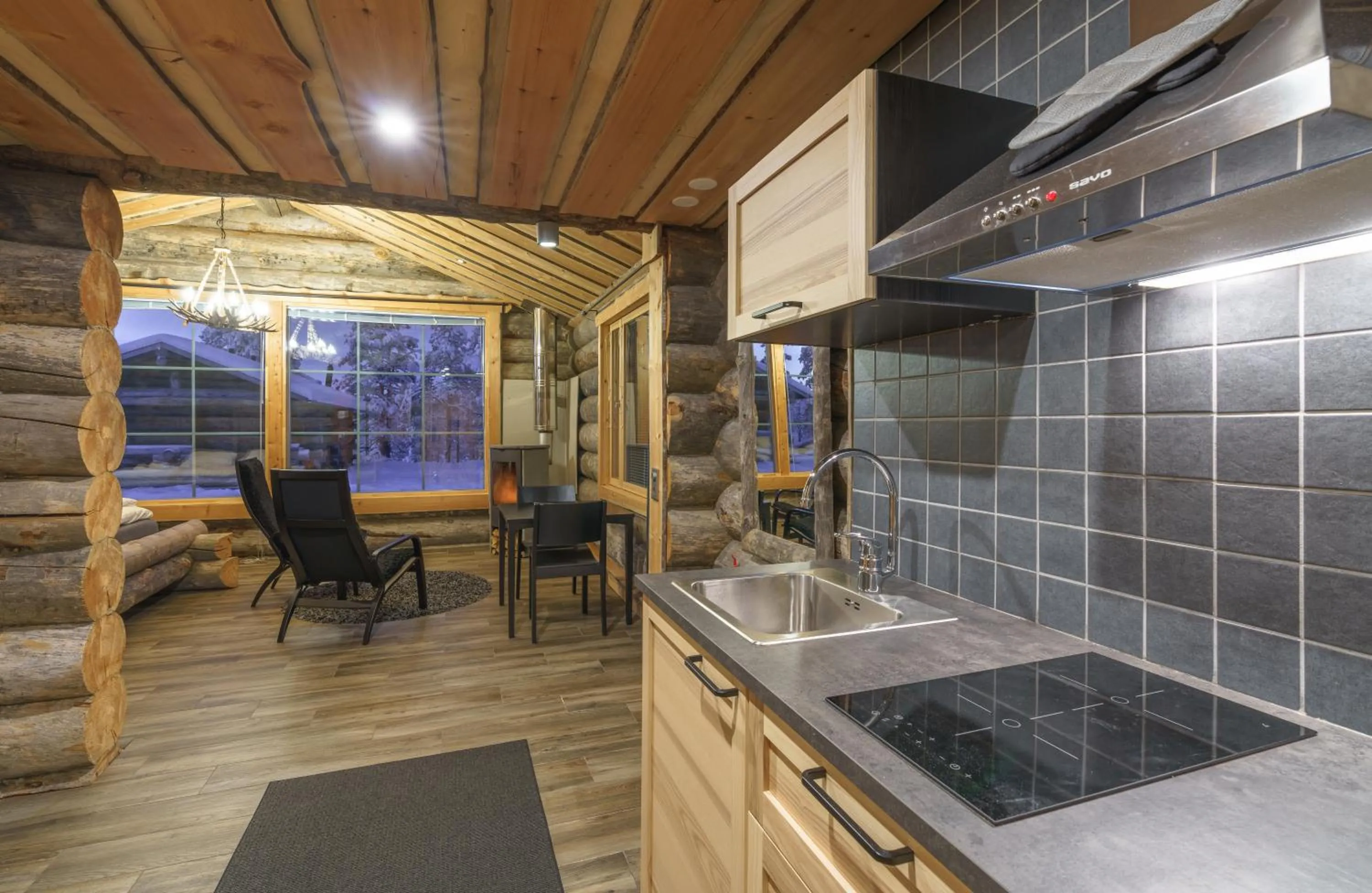Kitchen or kitchenette in Wilderness Hotel Muotka & Igloos