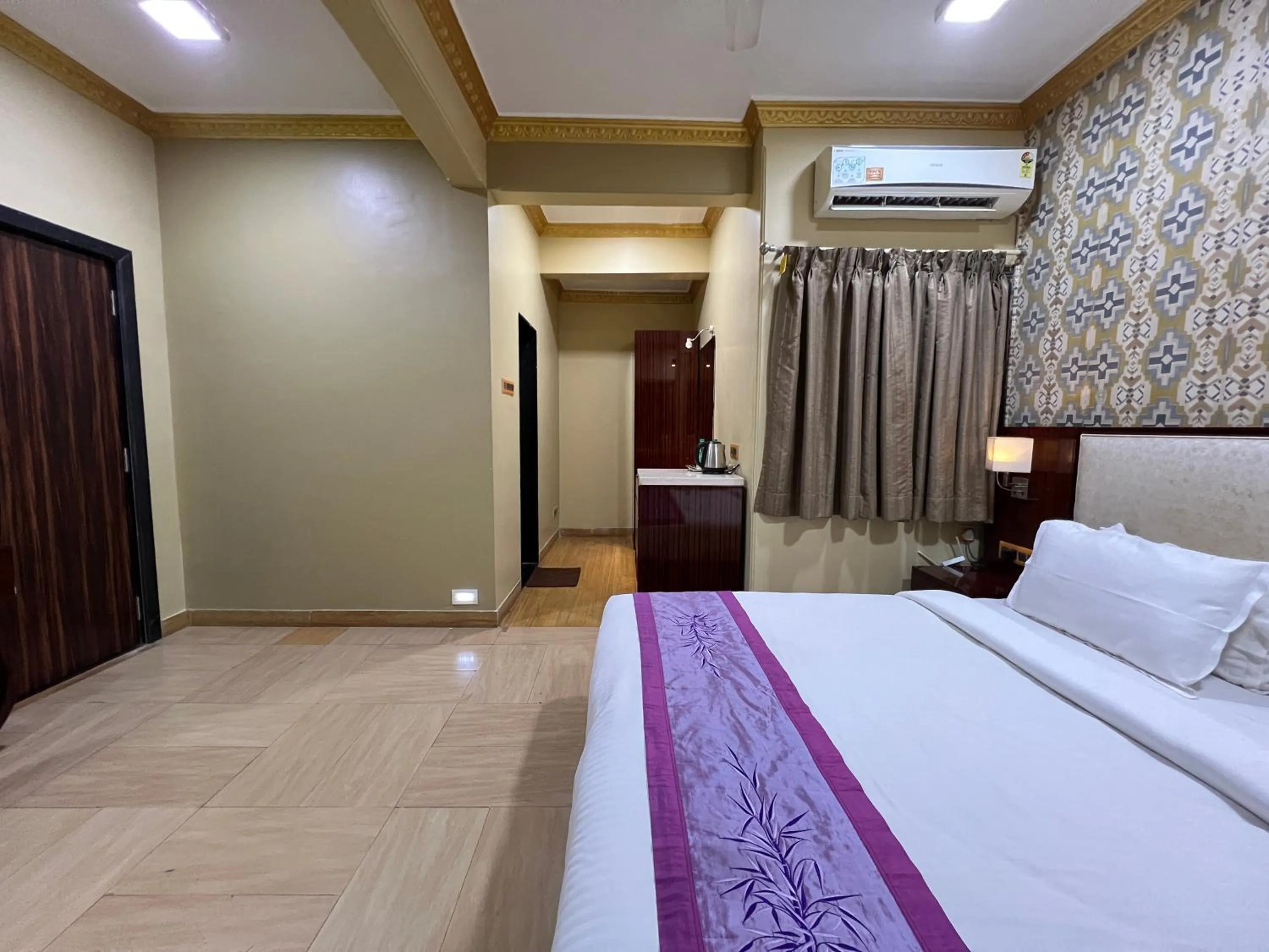 Bed in Aayush Resort