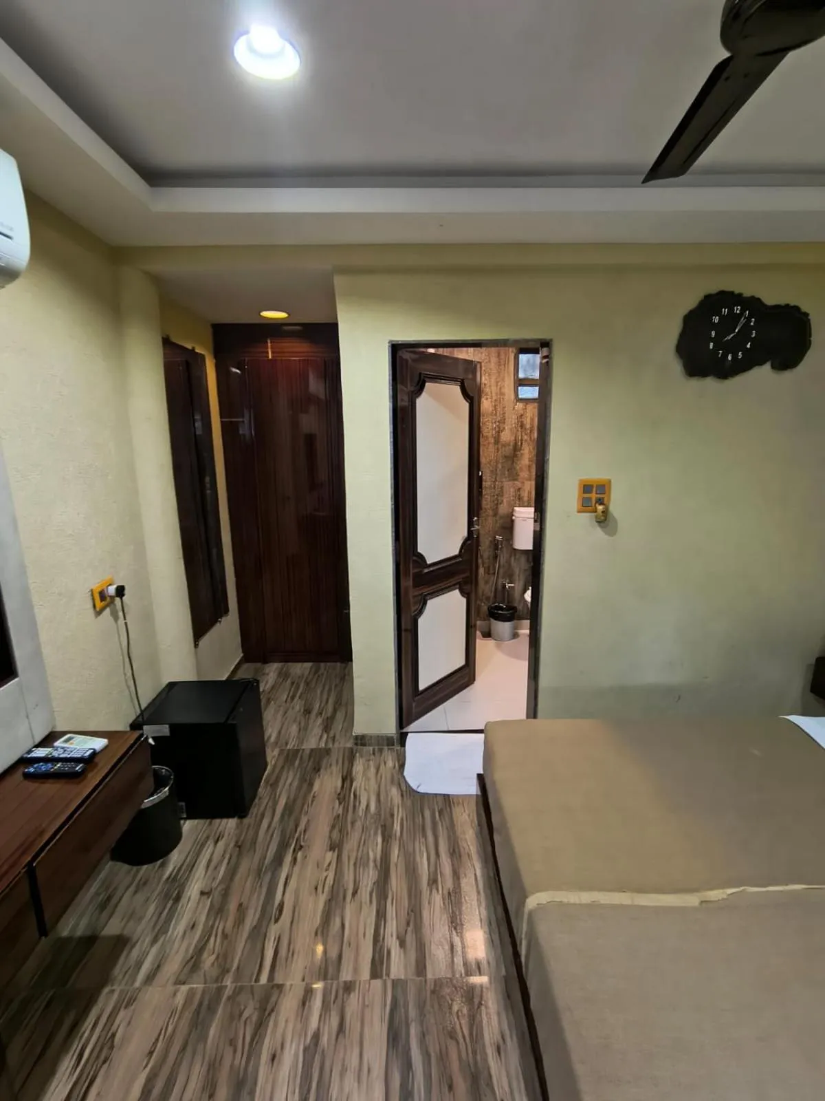 Bedroom, Bed in Aayush Resort