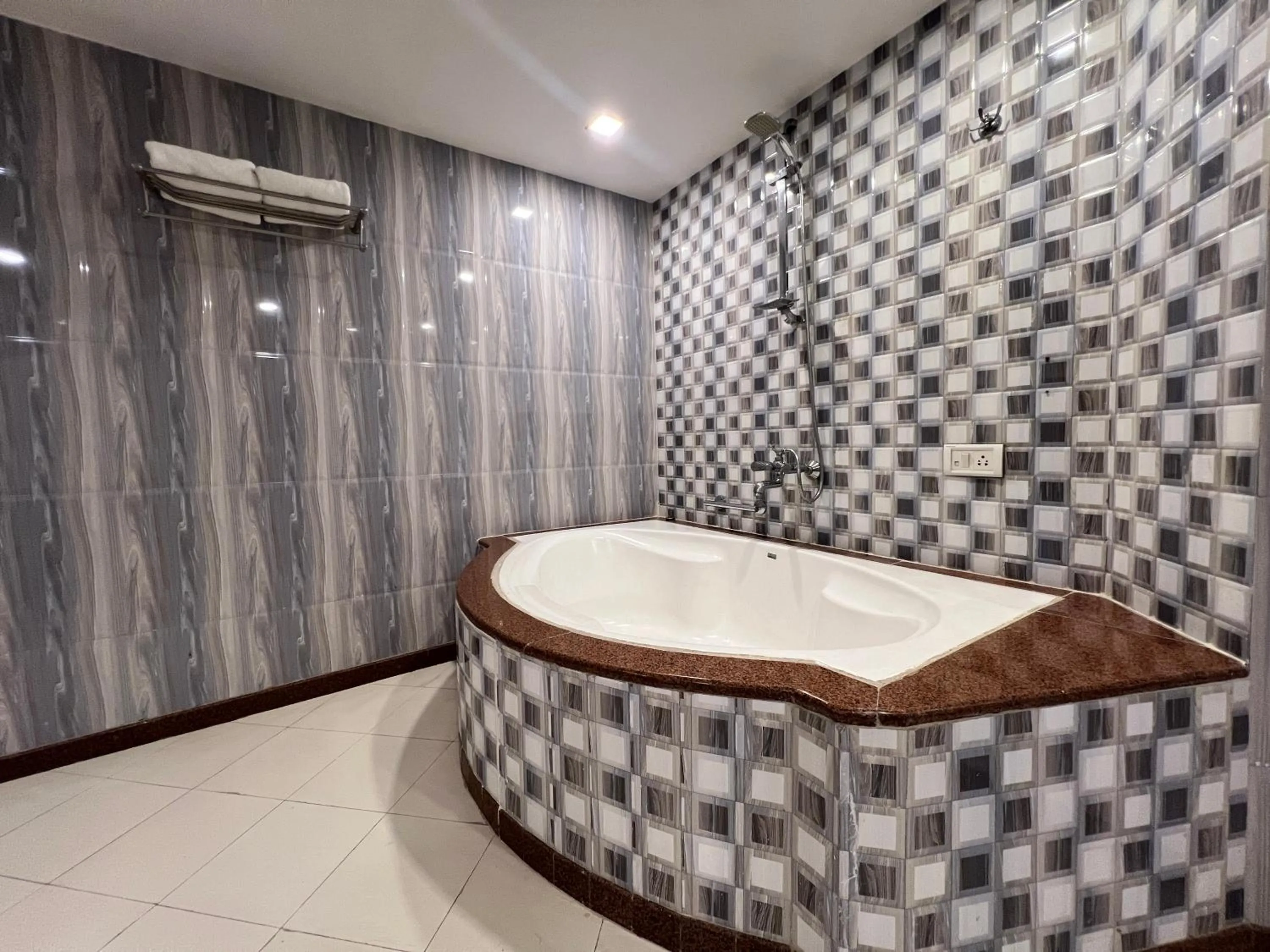 Bath in Aayush Resort