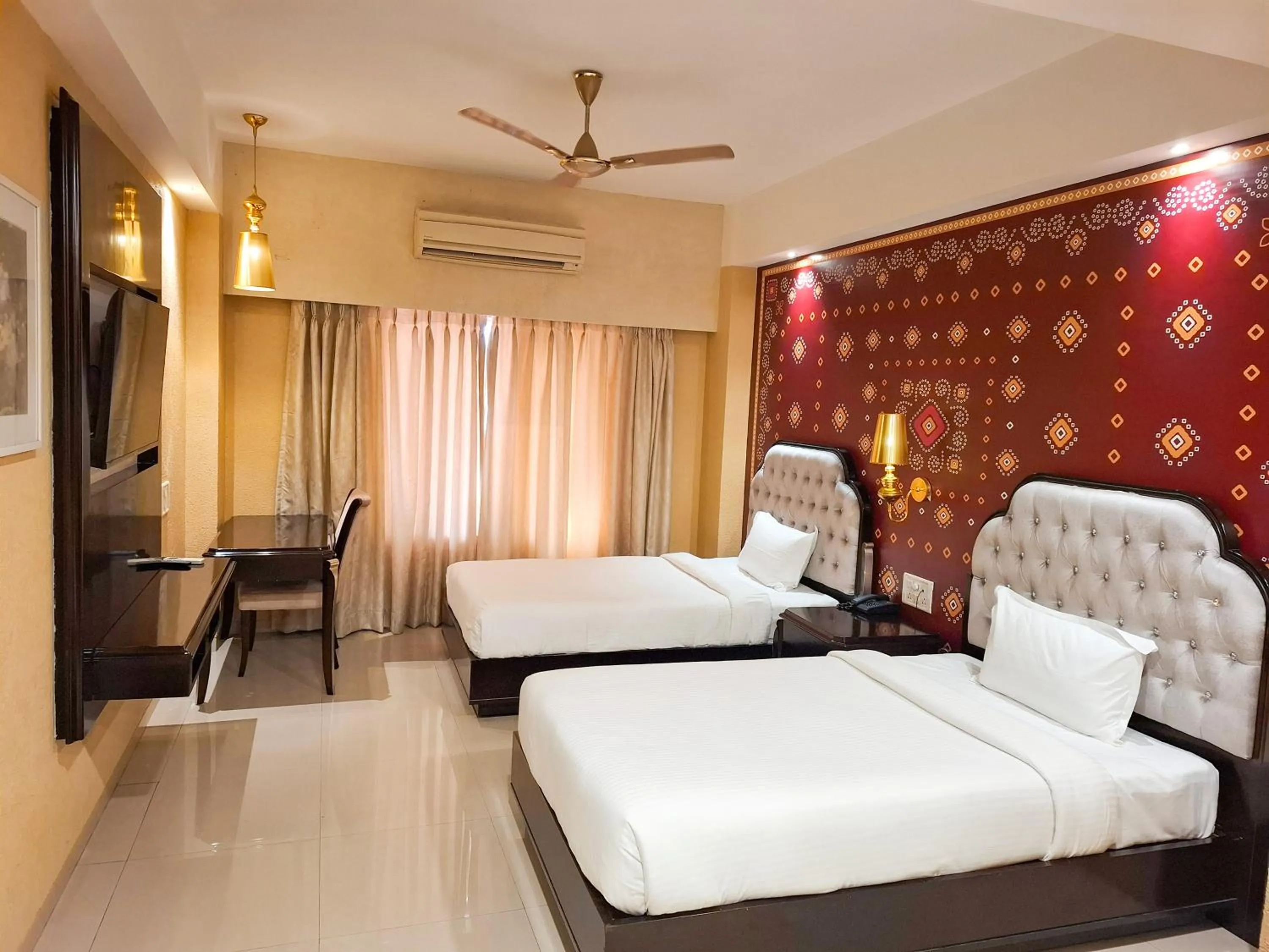 Bed in Aayush Resort Karjat