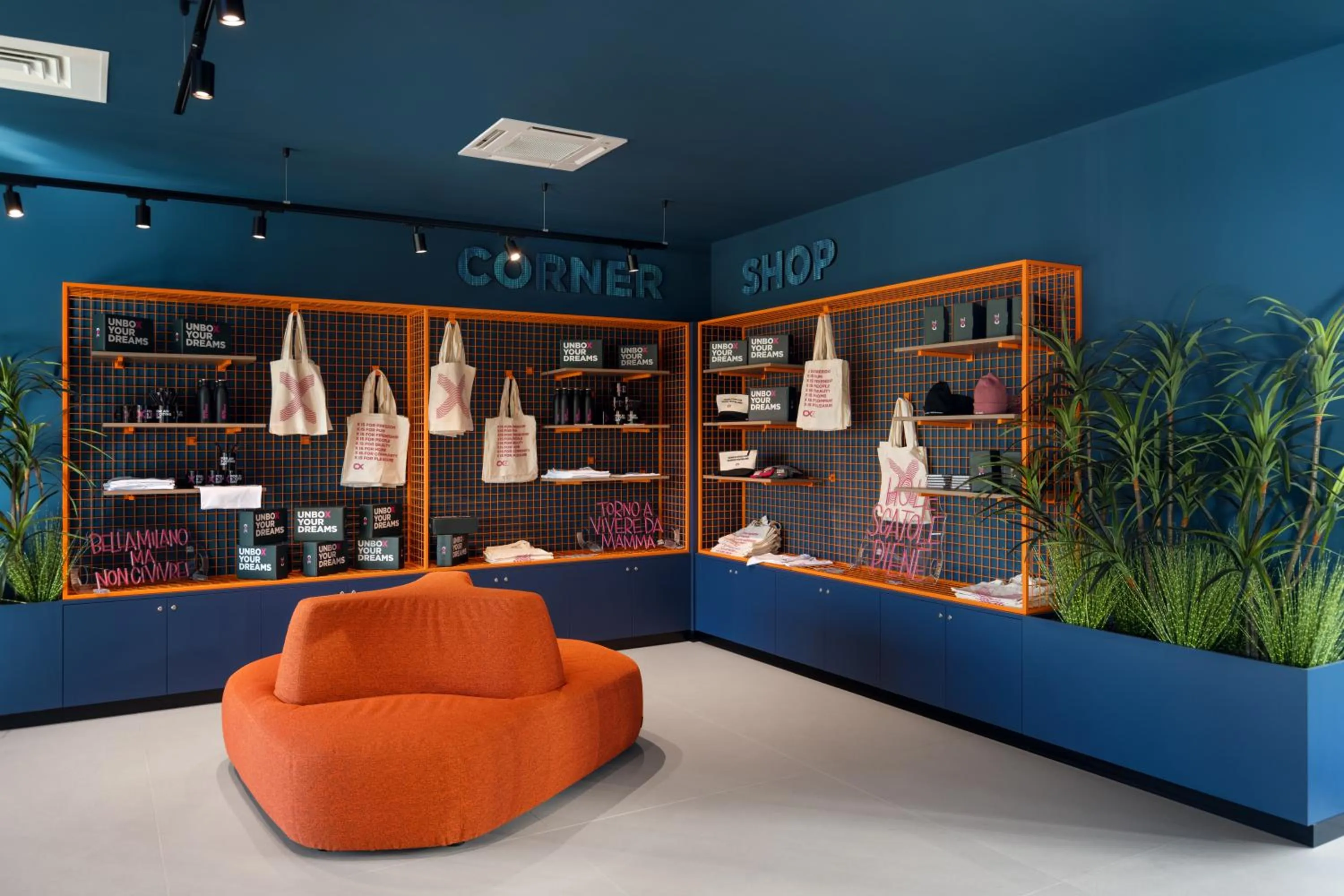 Shopping Area in CX Milan NoM