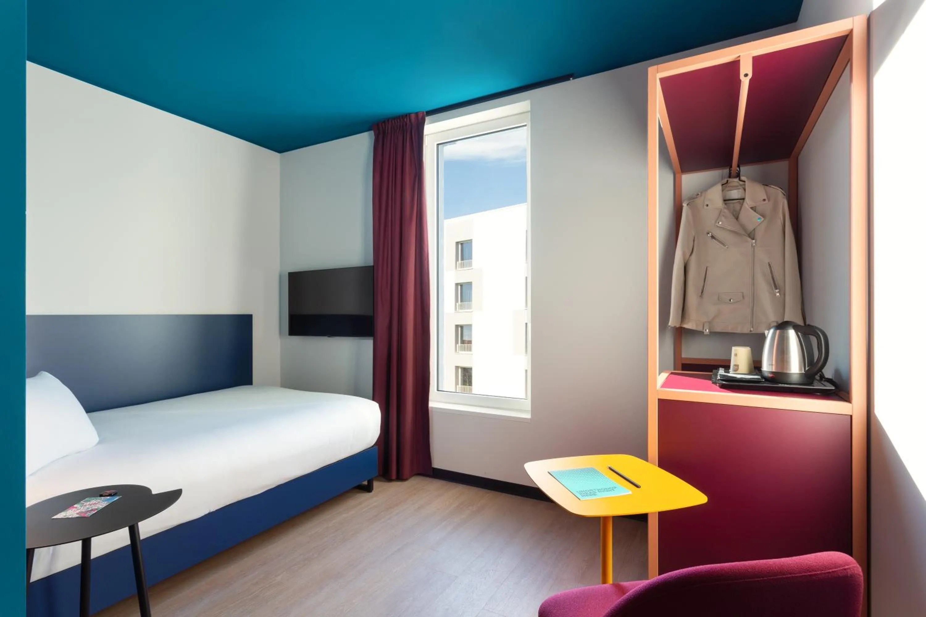 Bedroom, Bed in CX Milan NoM