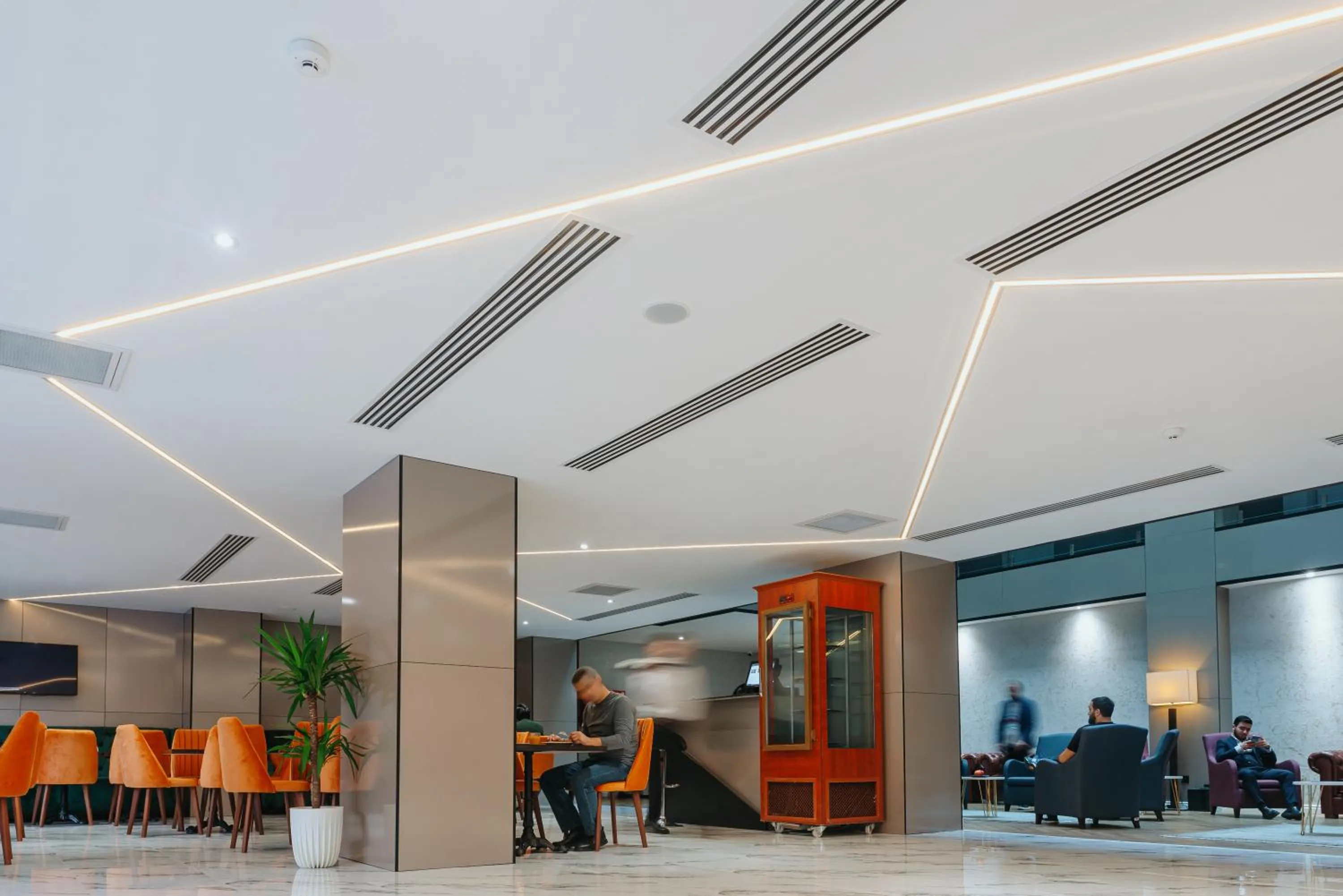 People in CONGRESS Hotel