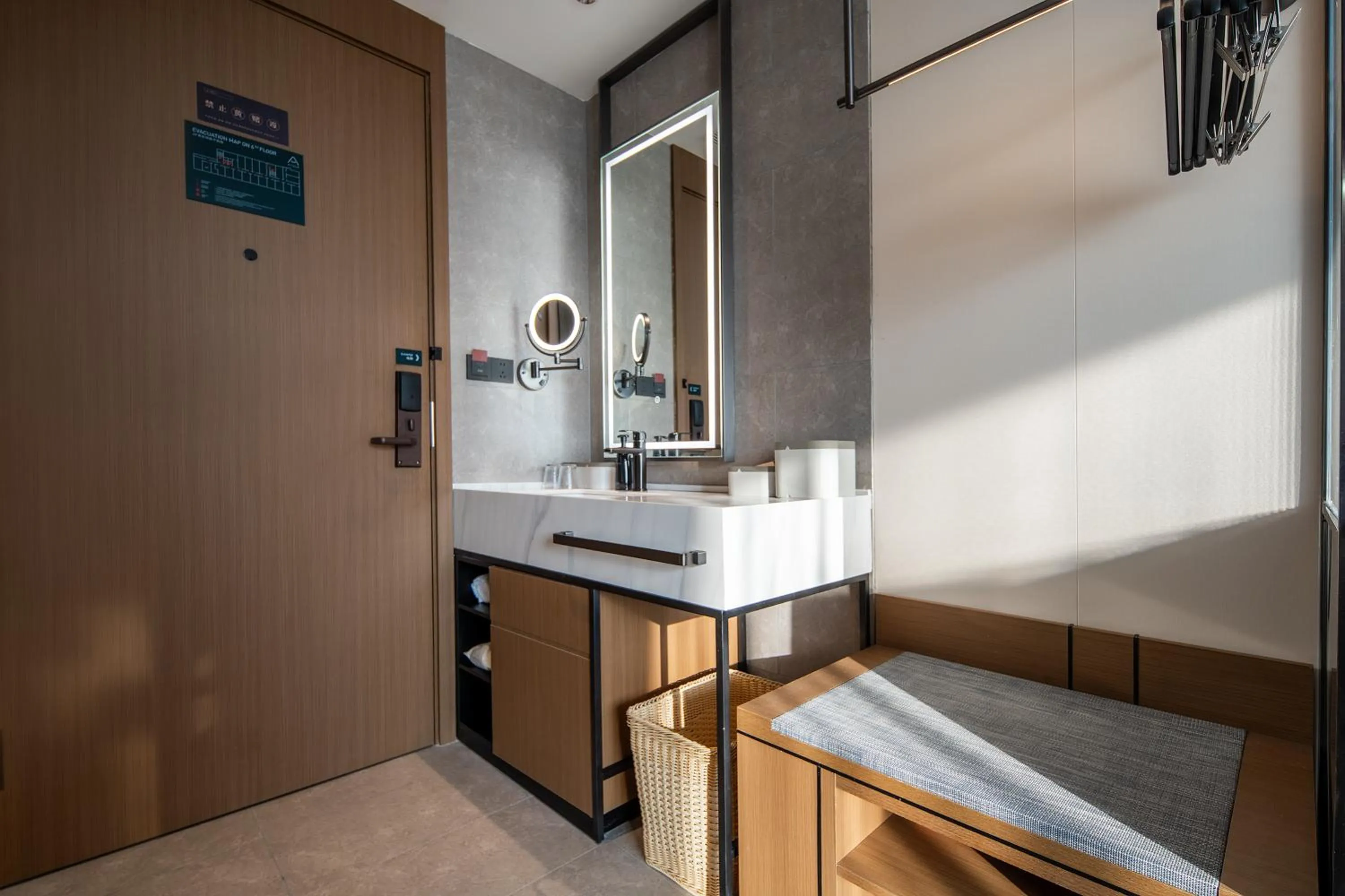 Atour Hotel Chengdu Jinniui Yipintianxia