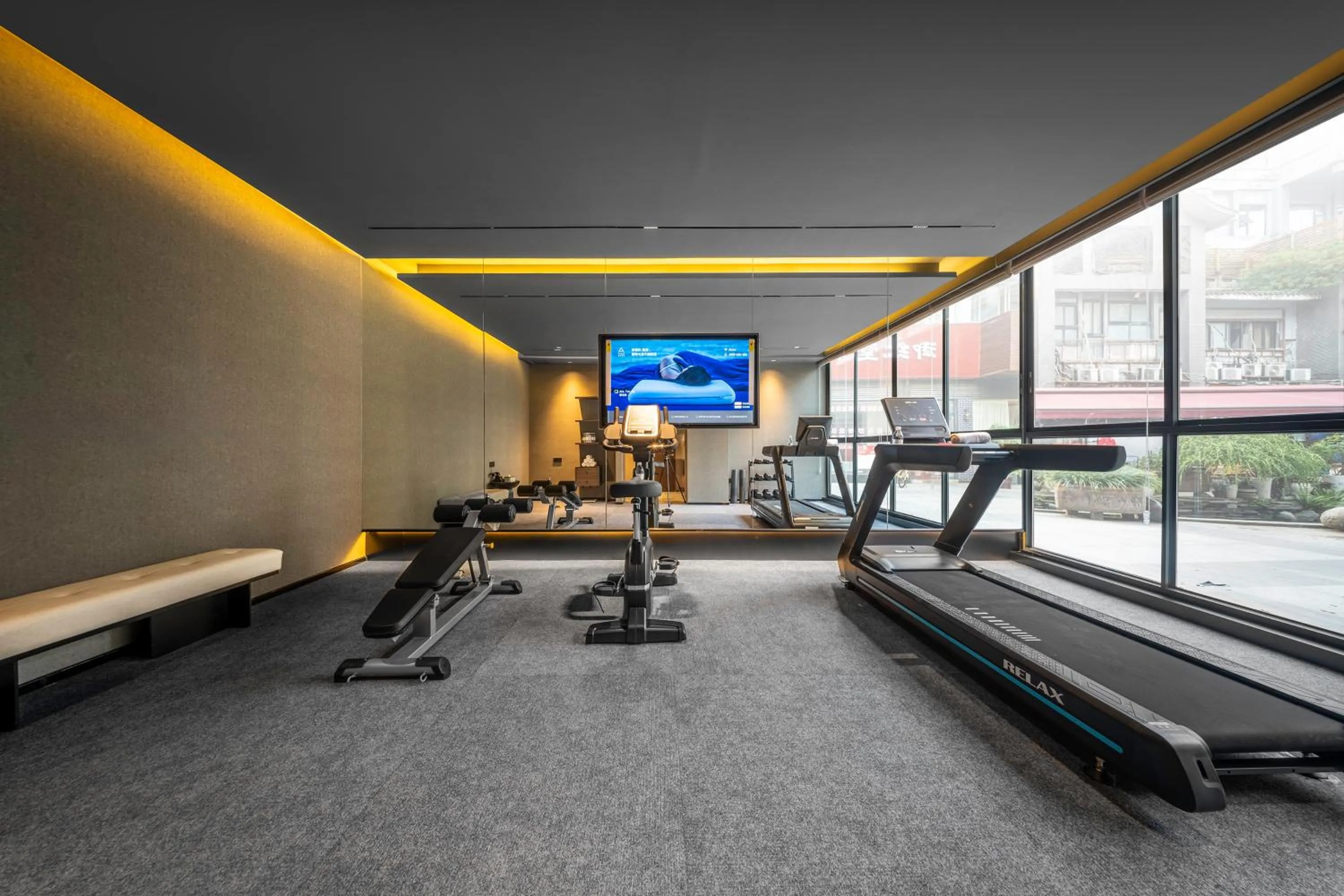 Atour Hotel Chengdu Jinniui Yipintianxia