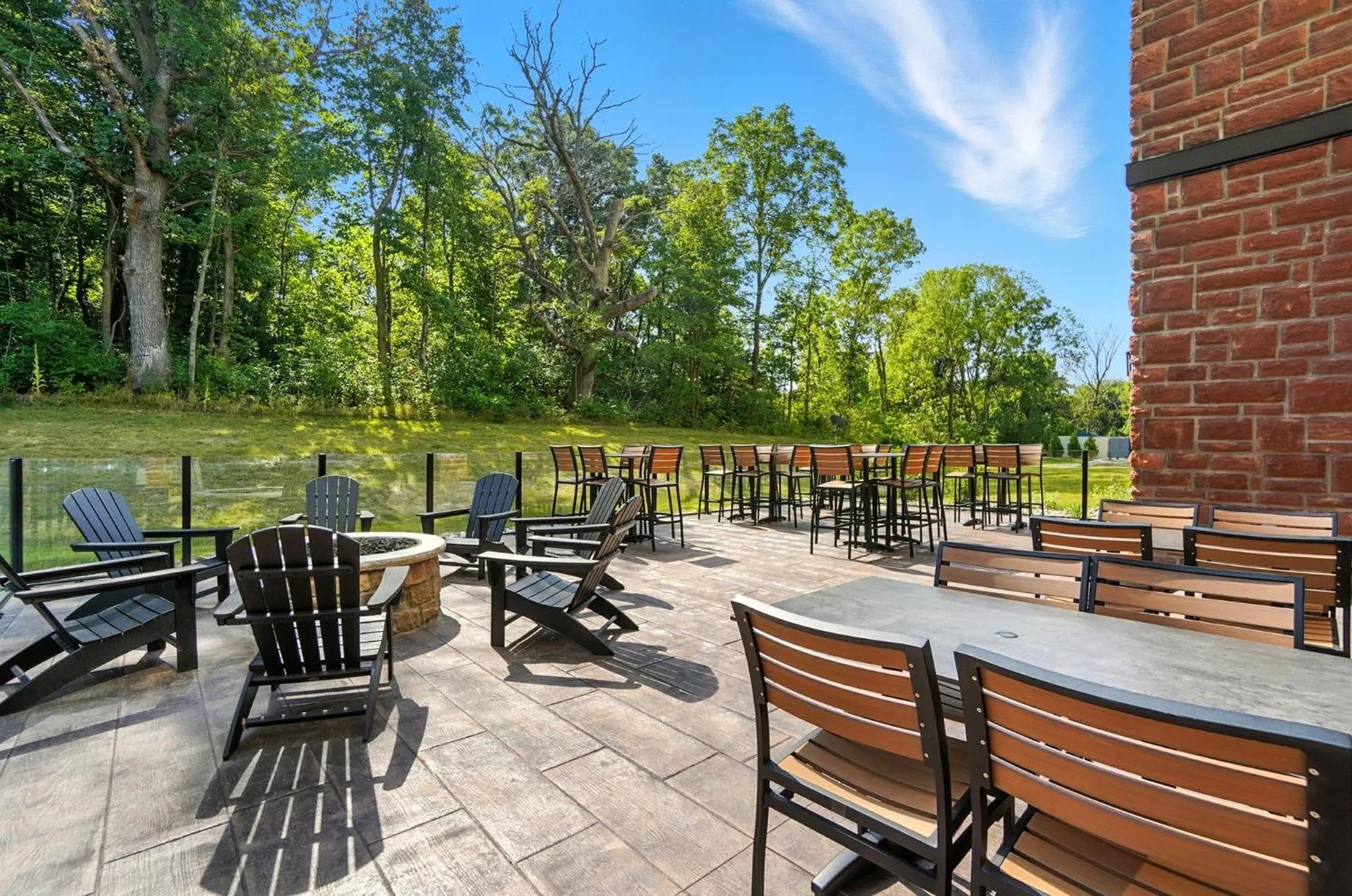 Patio in Cobblestone Hotel & Suites - Bellefontaine