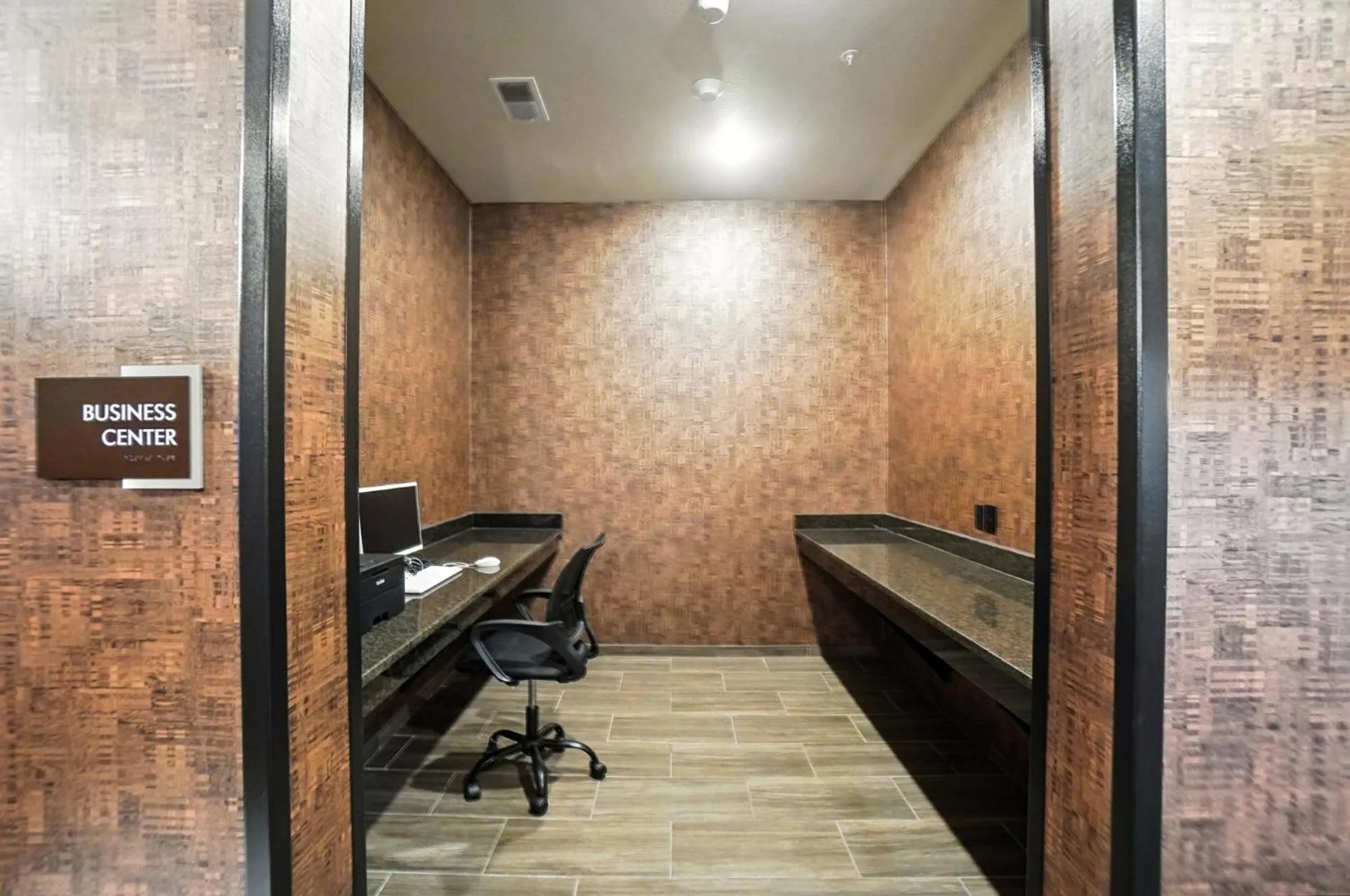 Business facilities in Cobblestone Hotel & Suites - Bellefontaine