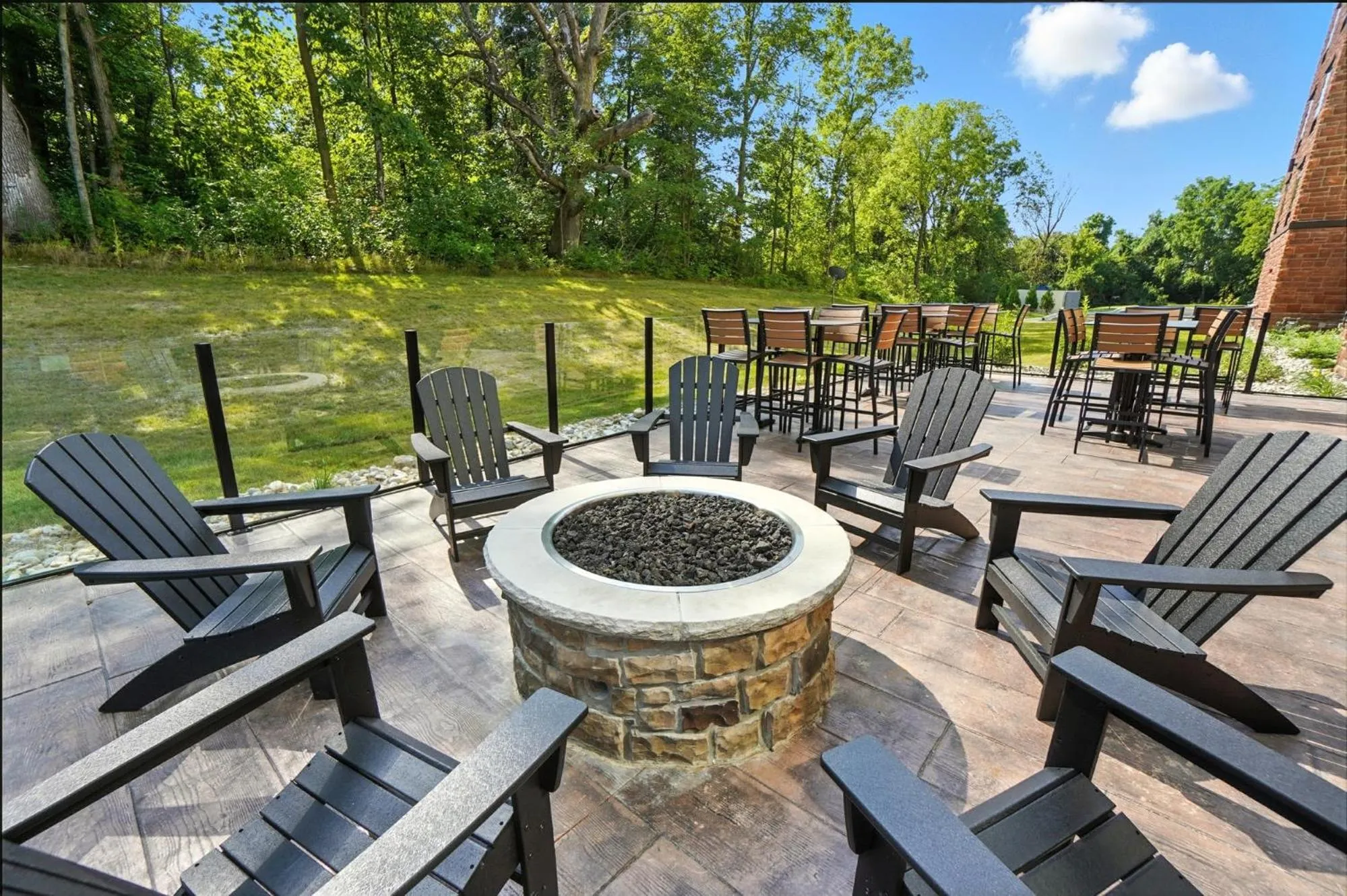 Patio in Cobblestone Hotel & Suites - Bellefontaine