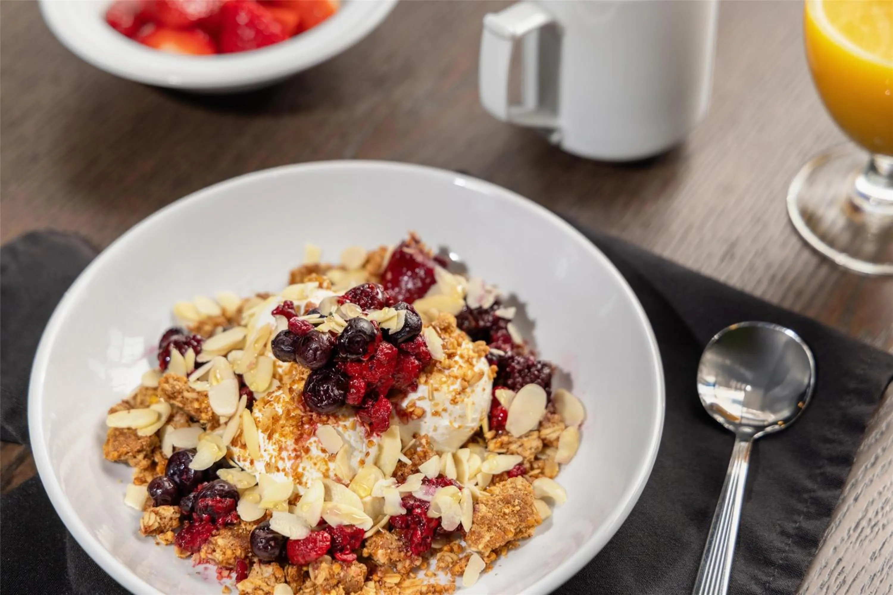 Restaurant/places to eat in Hilton Garden Inn Burlington Downtown