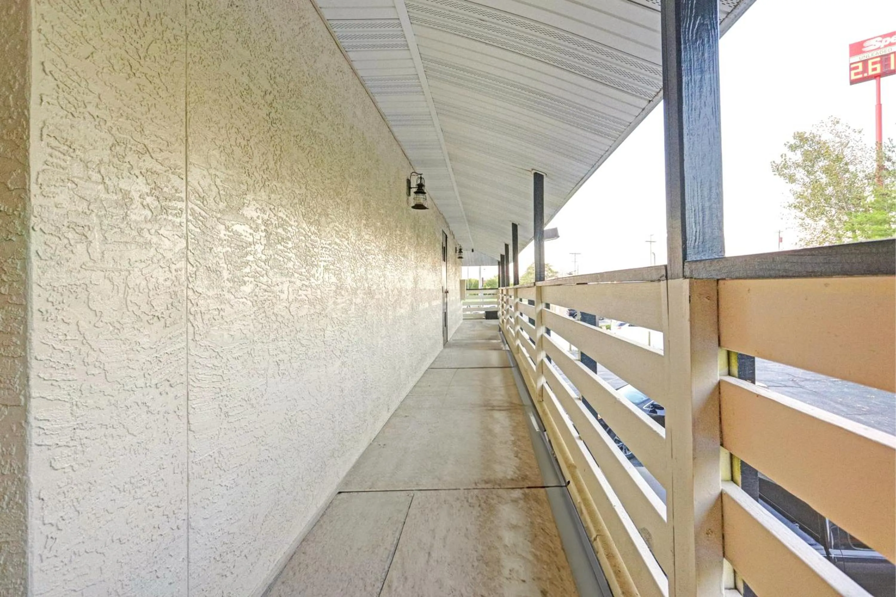 Balcony/Terrace in Brookville Inn By OYO Near Dayton International Airport