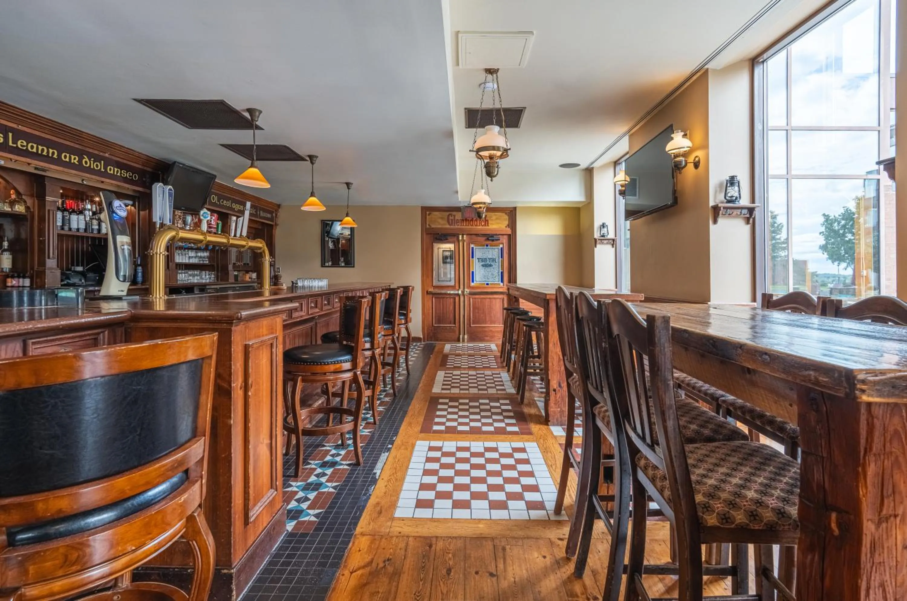 Lounge or bar in DEV Hotel and Conference Centre