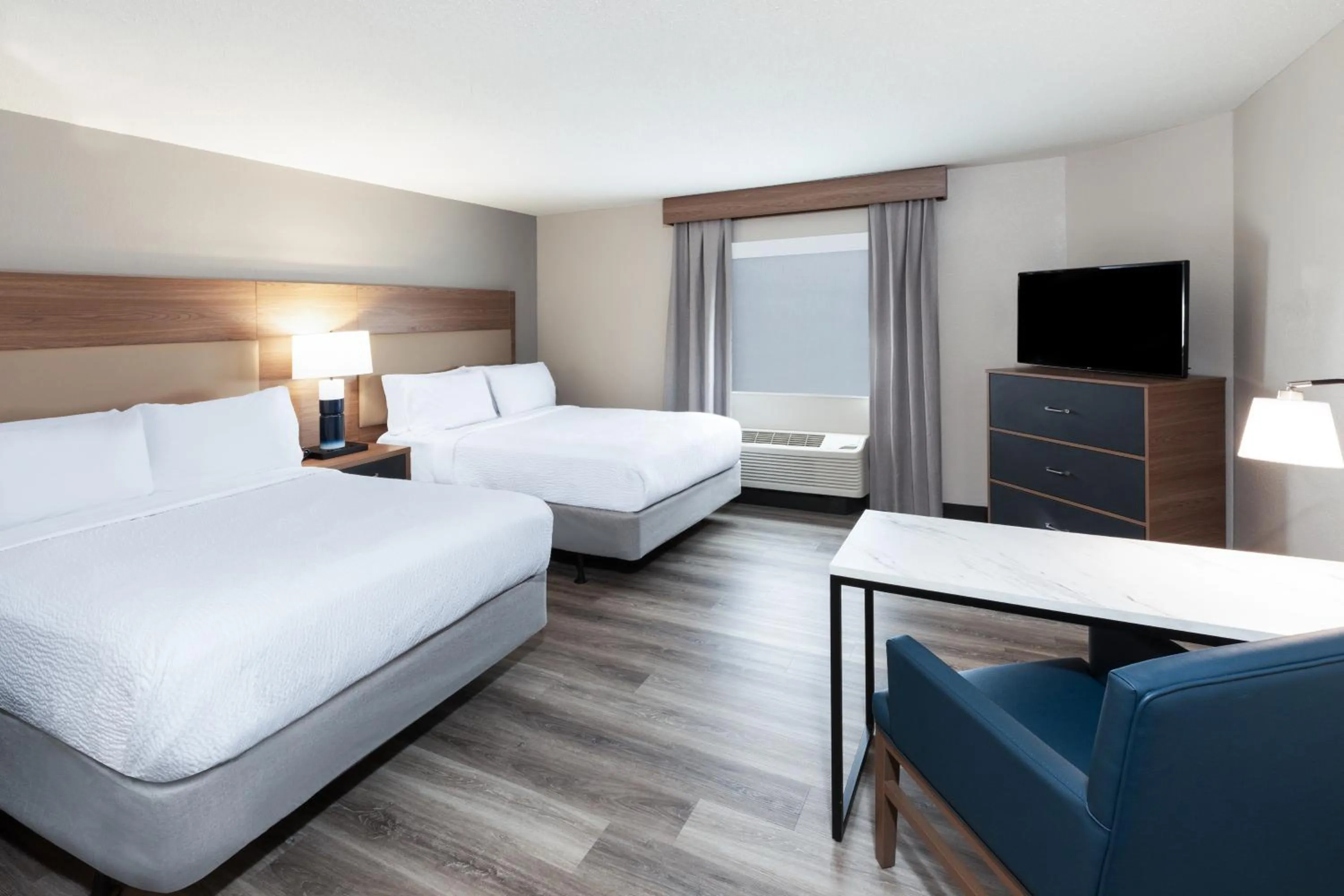 Bedroom, Bed in Candlewood Suites - Topeka West by IHG
