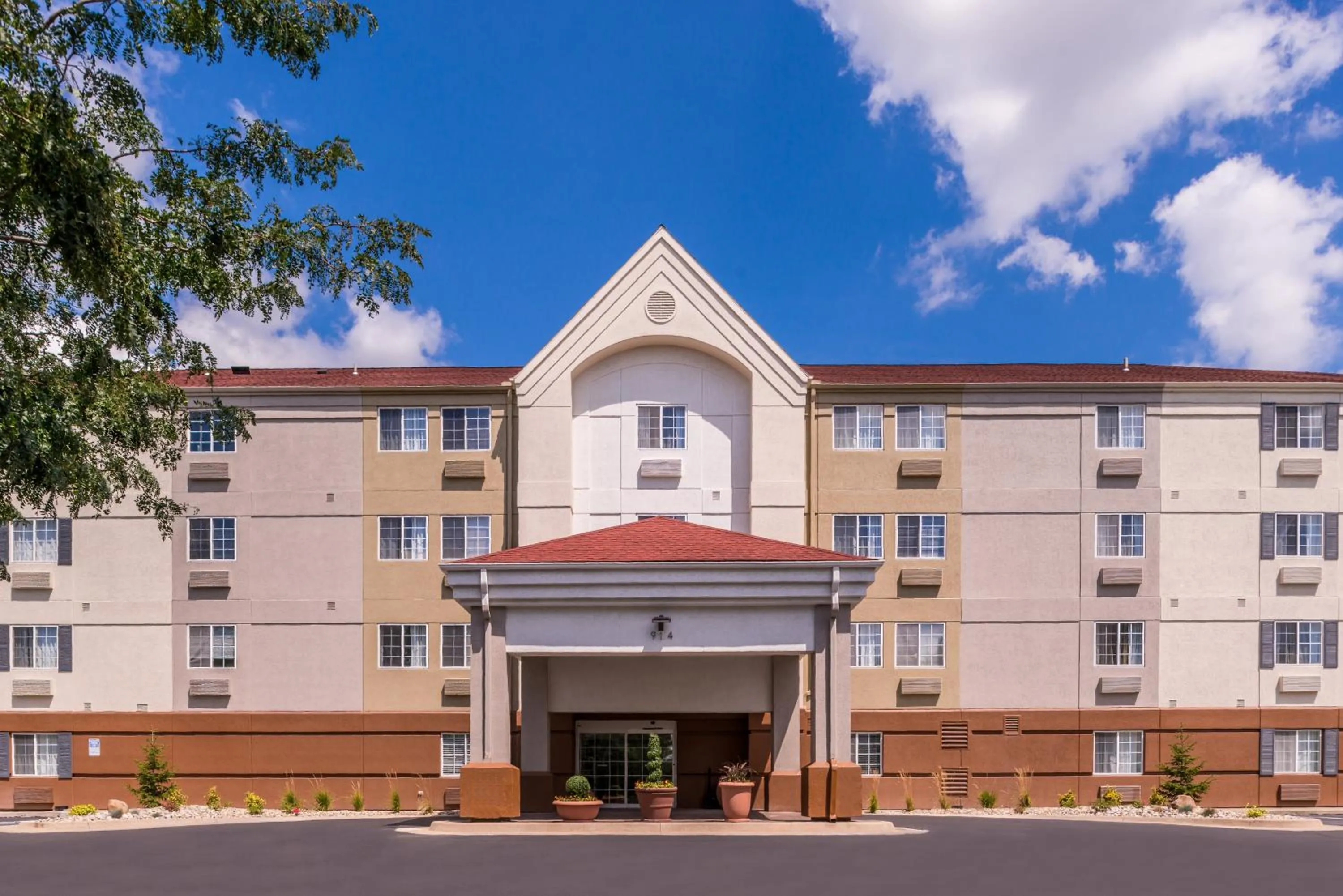 Property building in Candlewood Suites - Topeka West by IHG