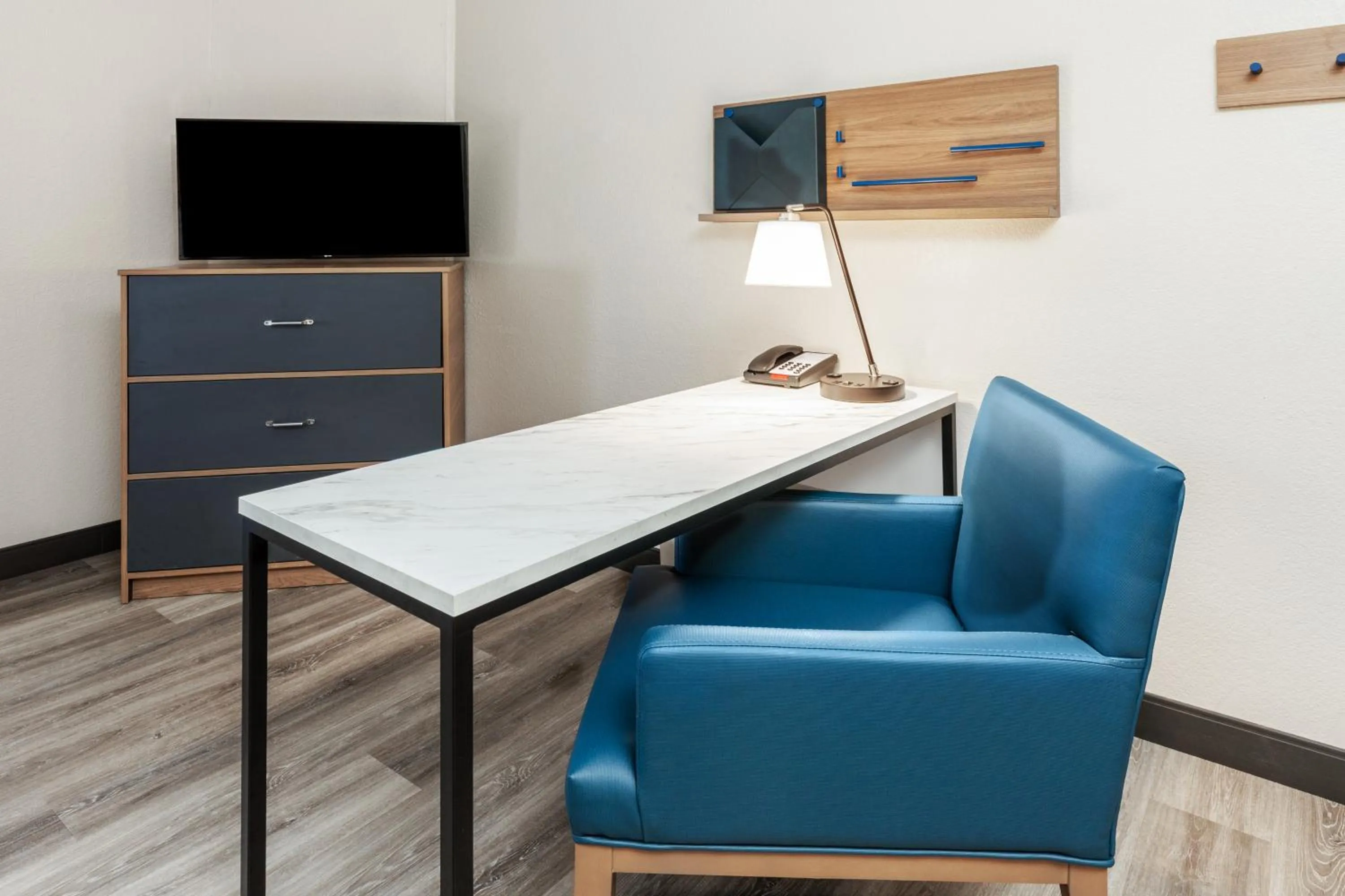 Candlewood Suites - Topeka West by IHG