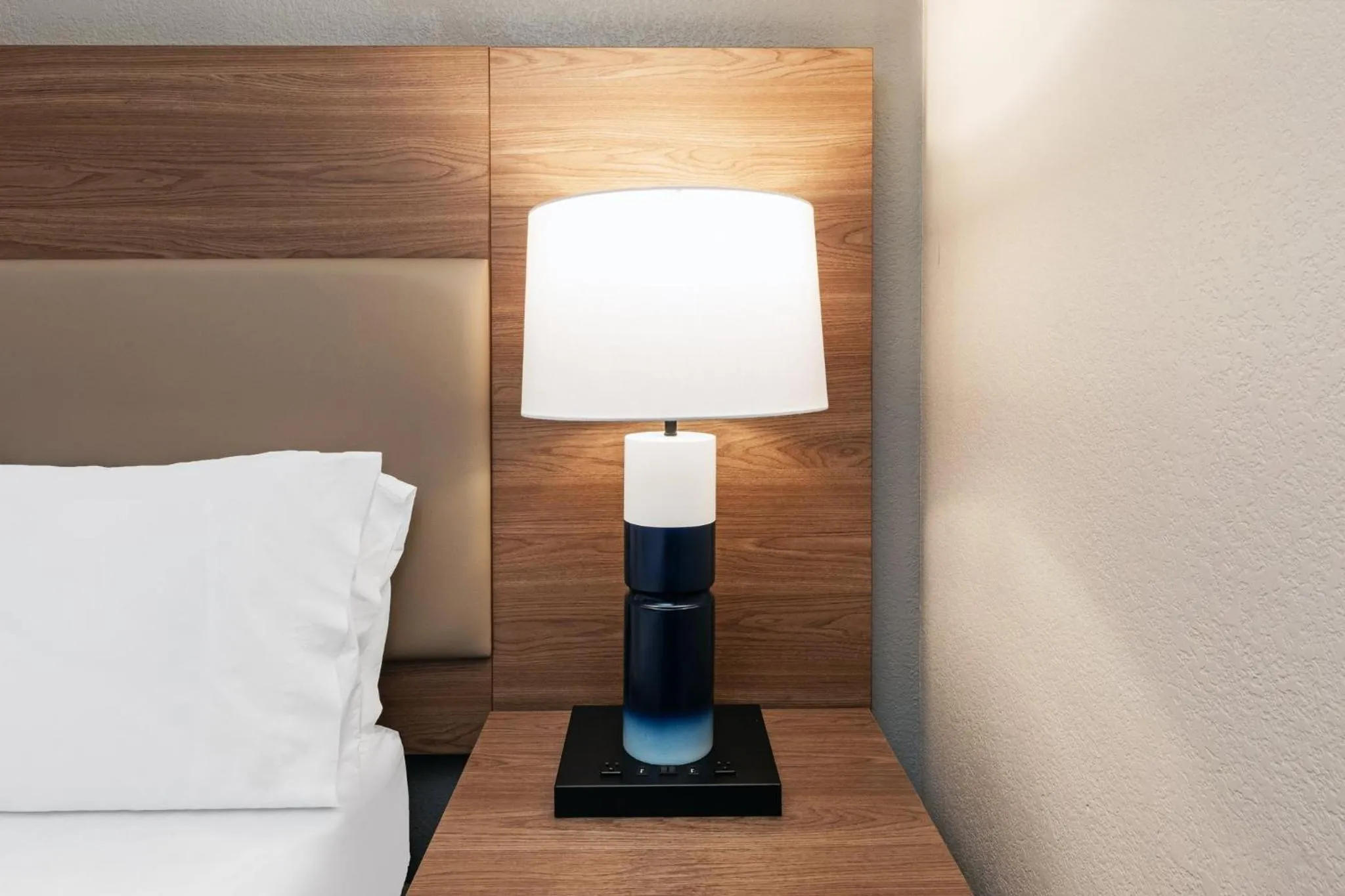 Photo of the whole room, Bed in Candlewood Suites - Topeka West by IHG