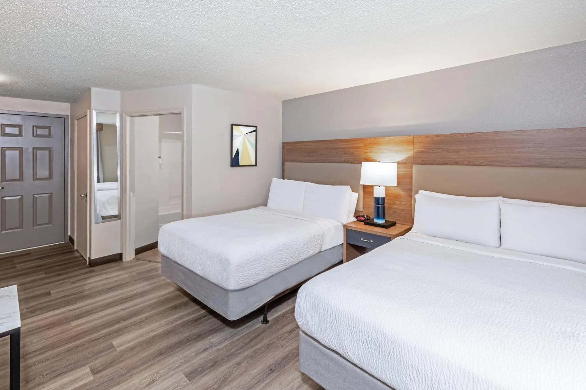 Photo of the whole room, Bed in Candlewood Suites - Topeka West by IHG