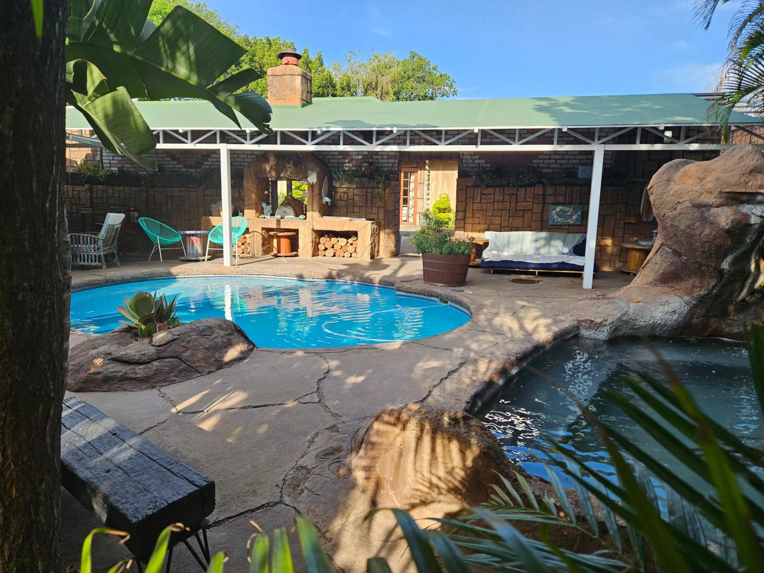 Lounge or bar in 61 On Ireland Guest House and Conferencing