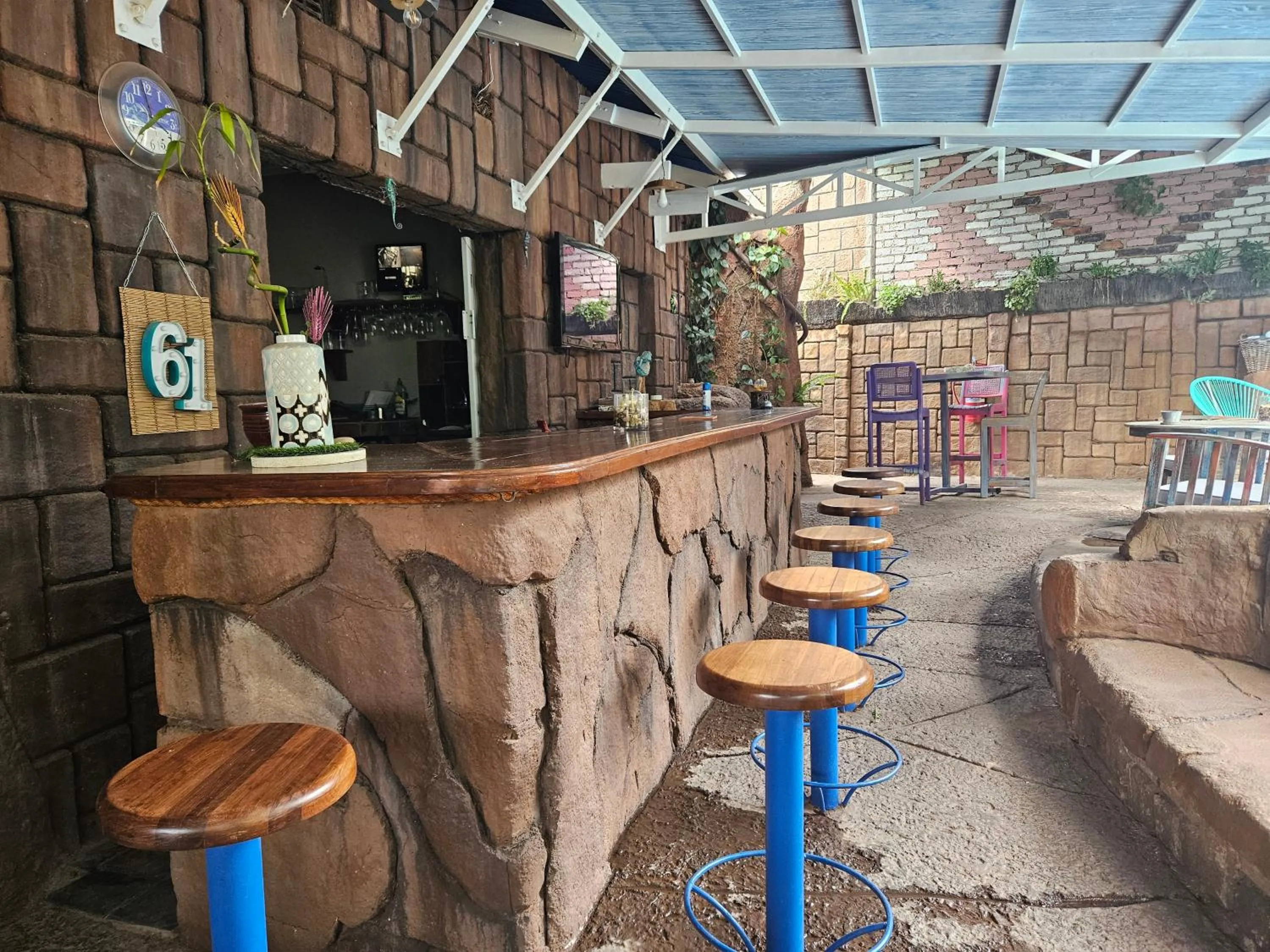 Lounge or bar in 61 On Ireland Guest House and Conferencing