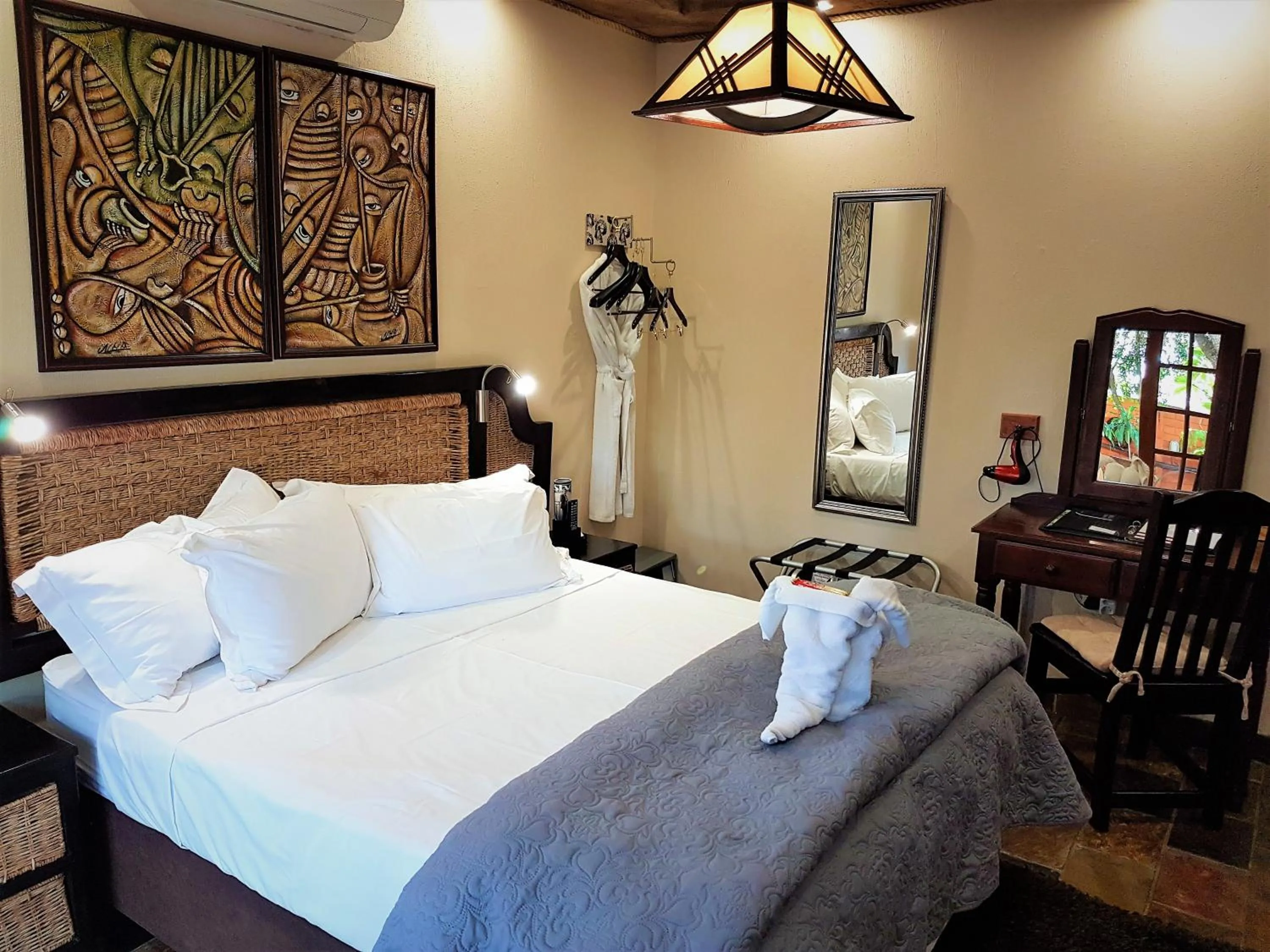 Bedroom, Bed in 61 On Ireland Guest House and Conferencing