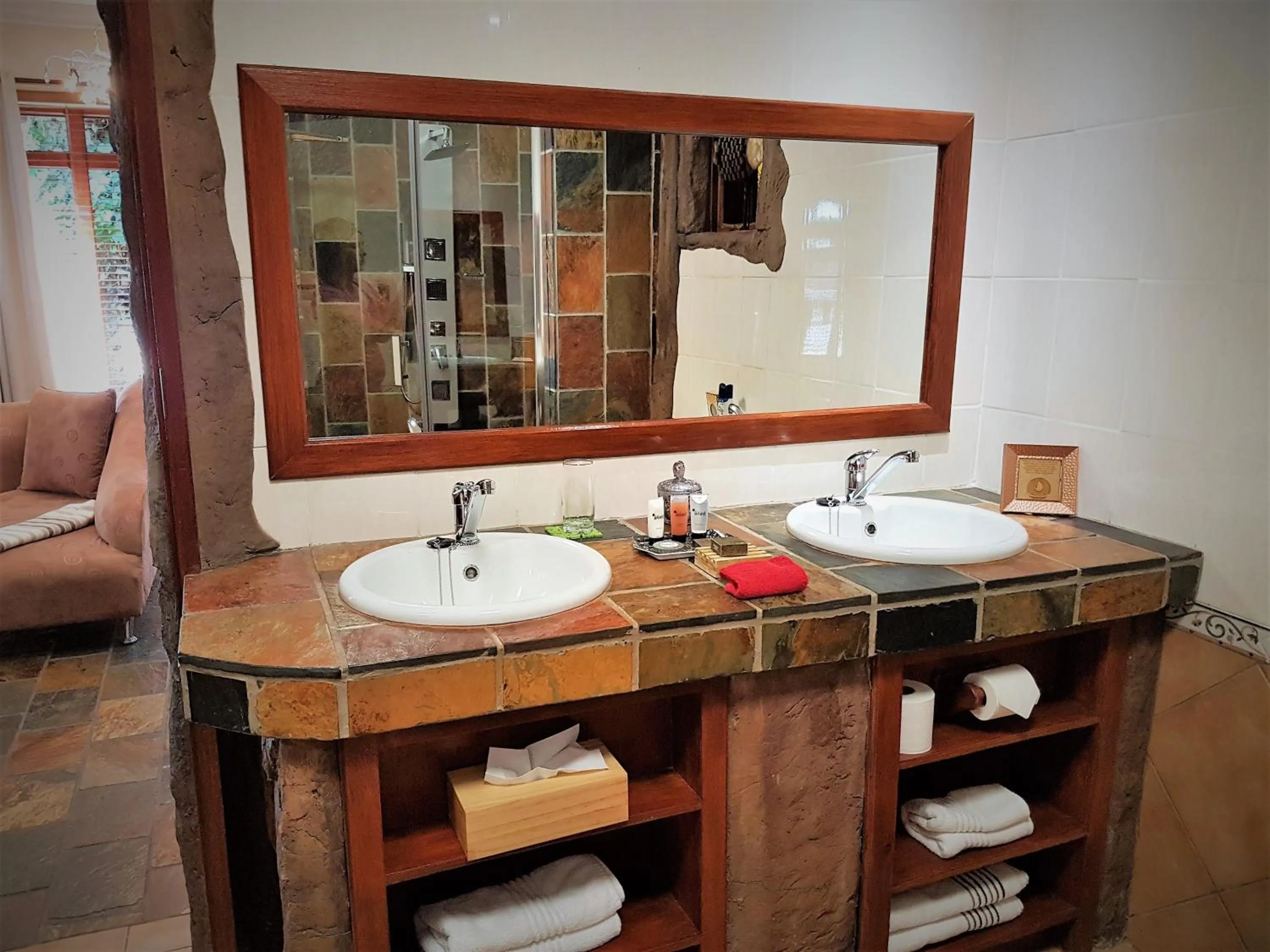 Bathroom in 61 On Ireland Guest House and Conferencing