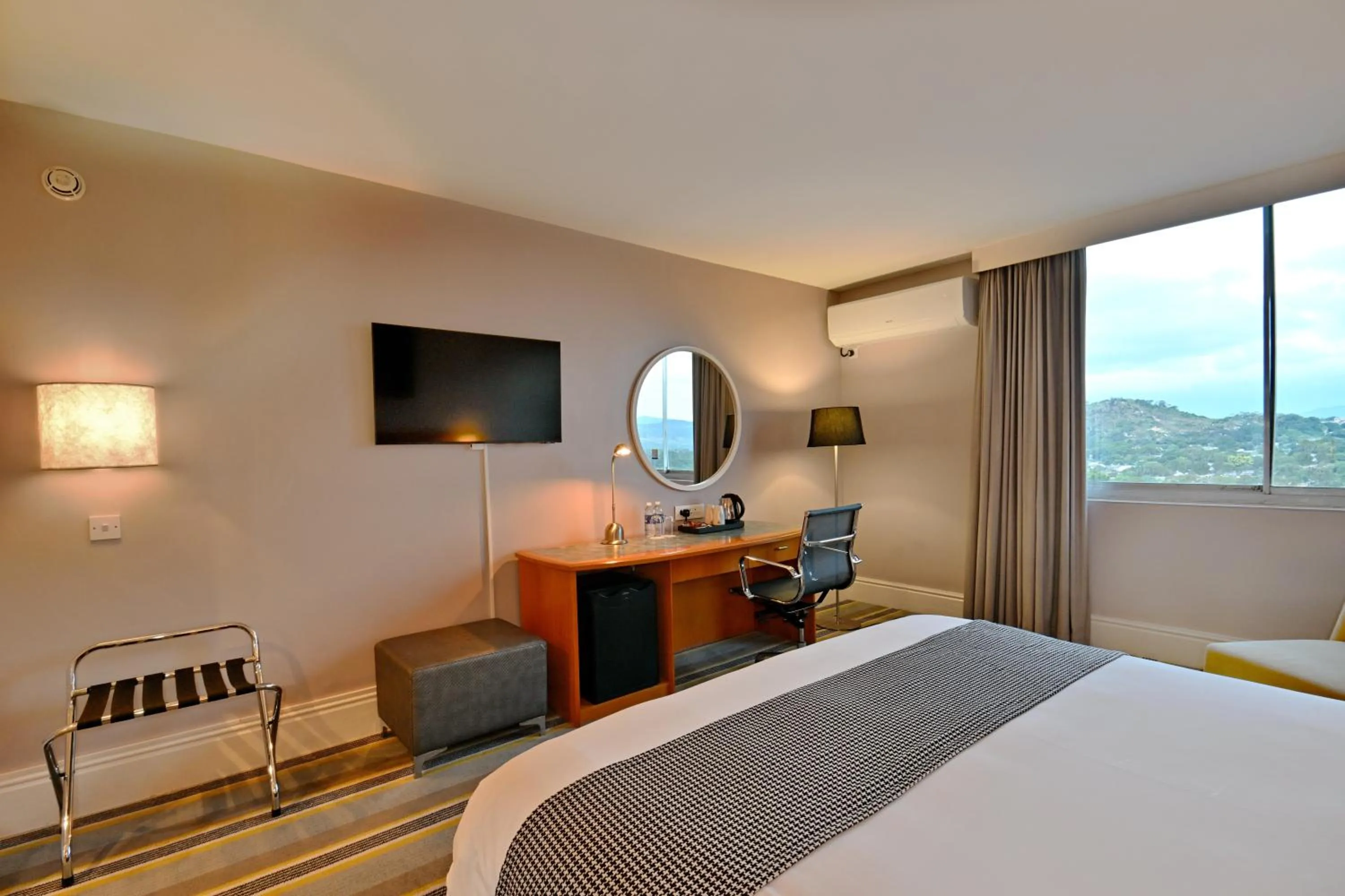 Bed in Holiday Inn - Mutare by IHG