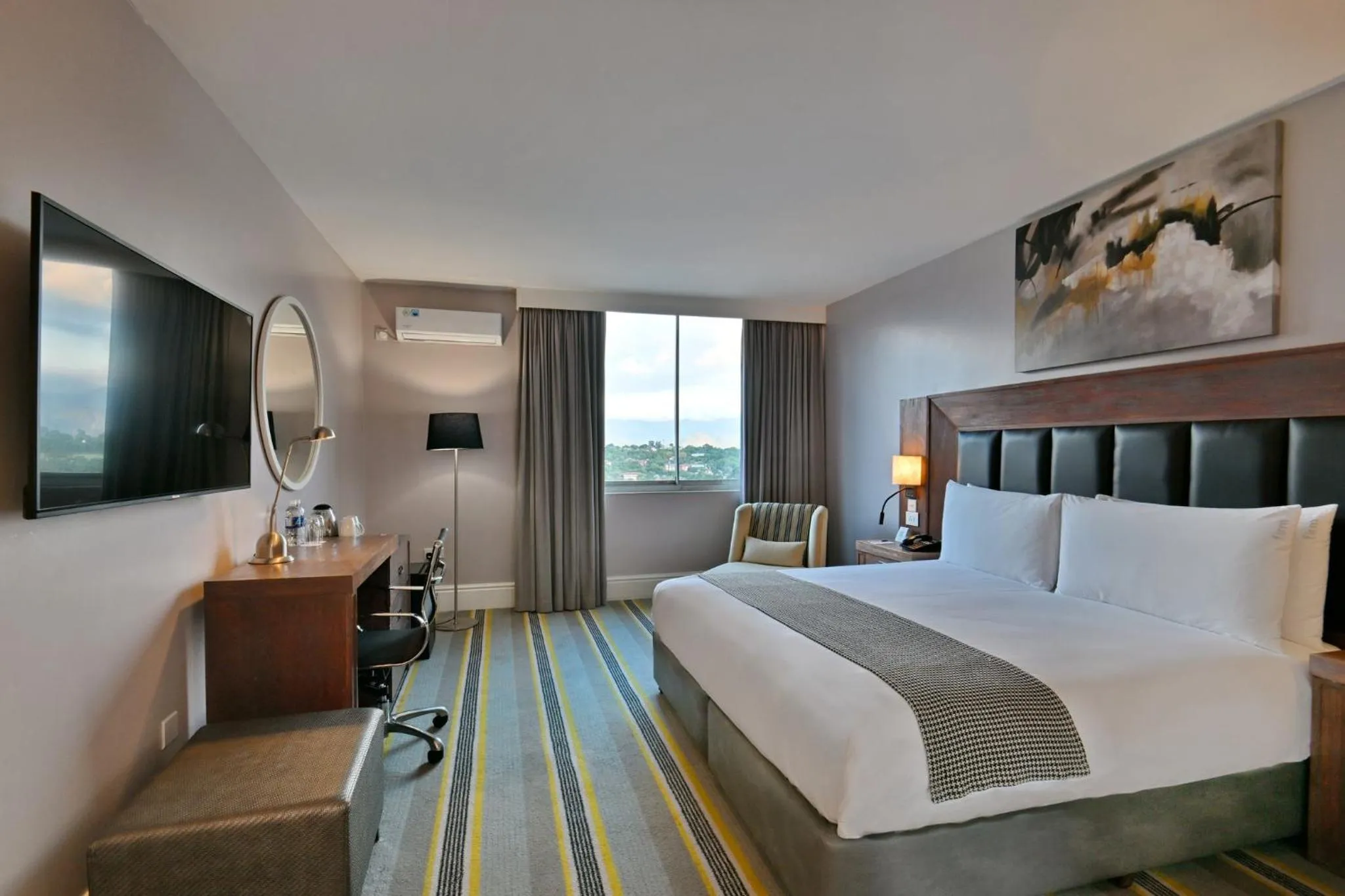 Photo of the whole room, Bed in Holiday Inn - Mutare by IHG