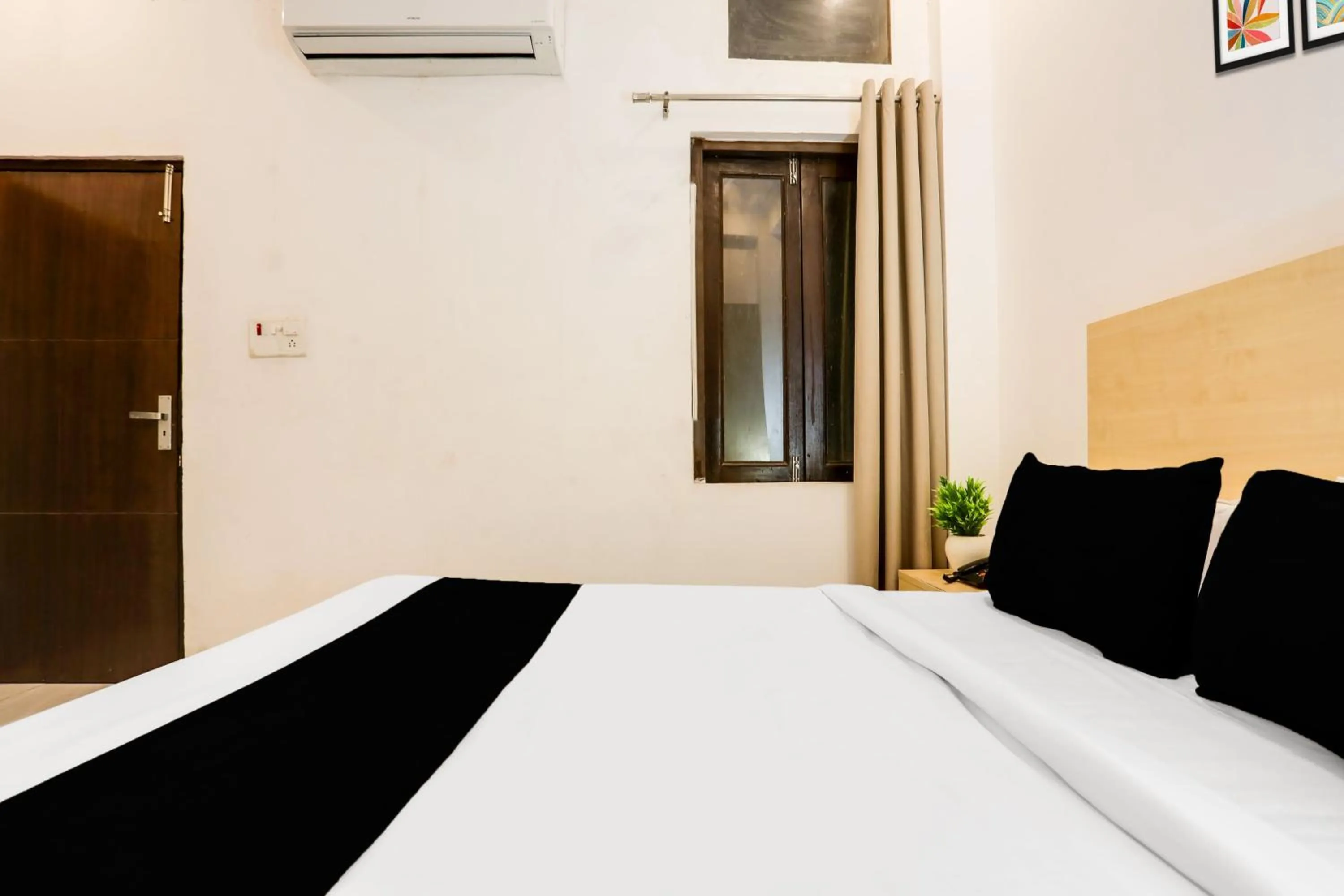 Bedroom, Bed in Collection O Gol Park Atala