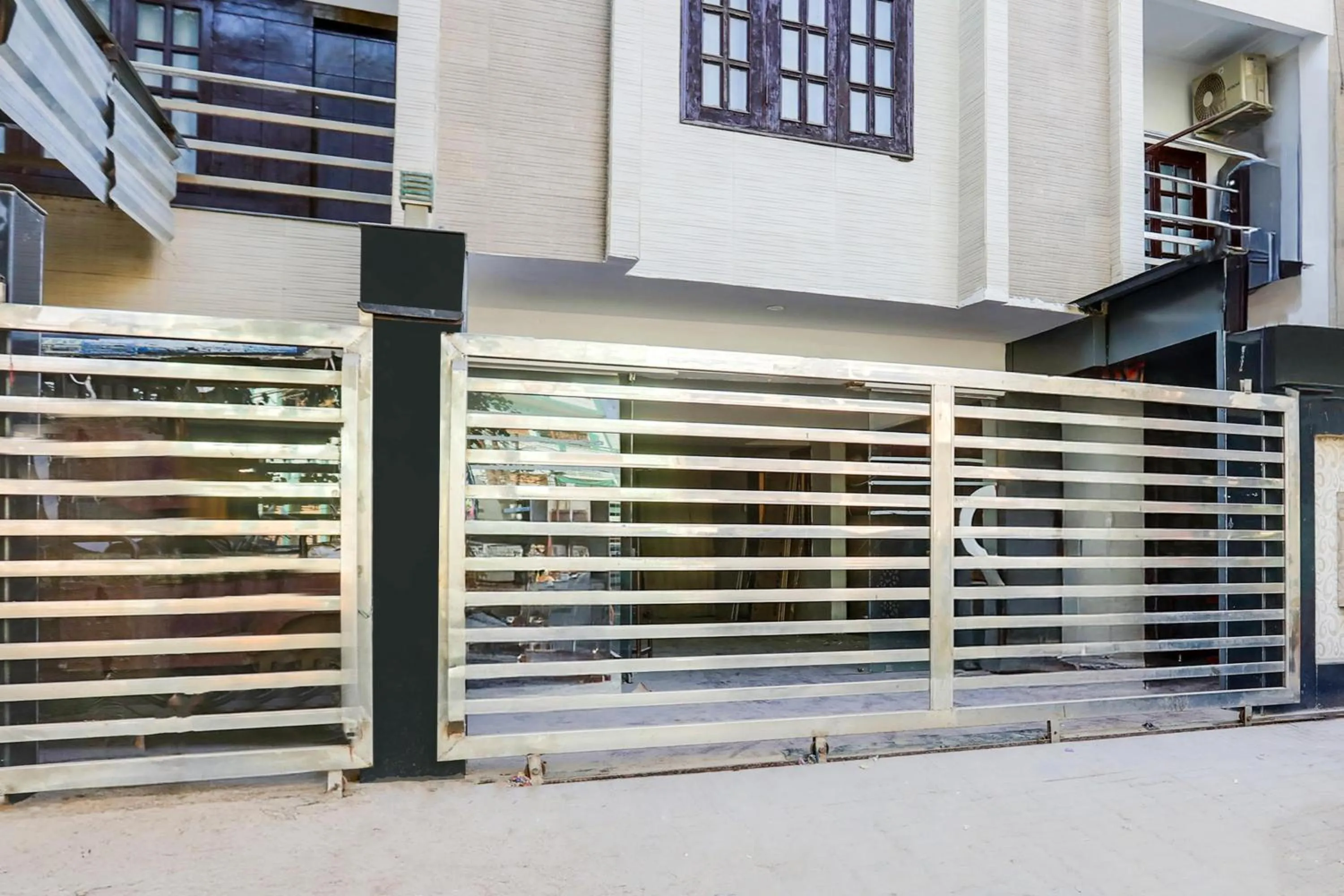 Facade/entrance in Collection O Gol Park Atala