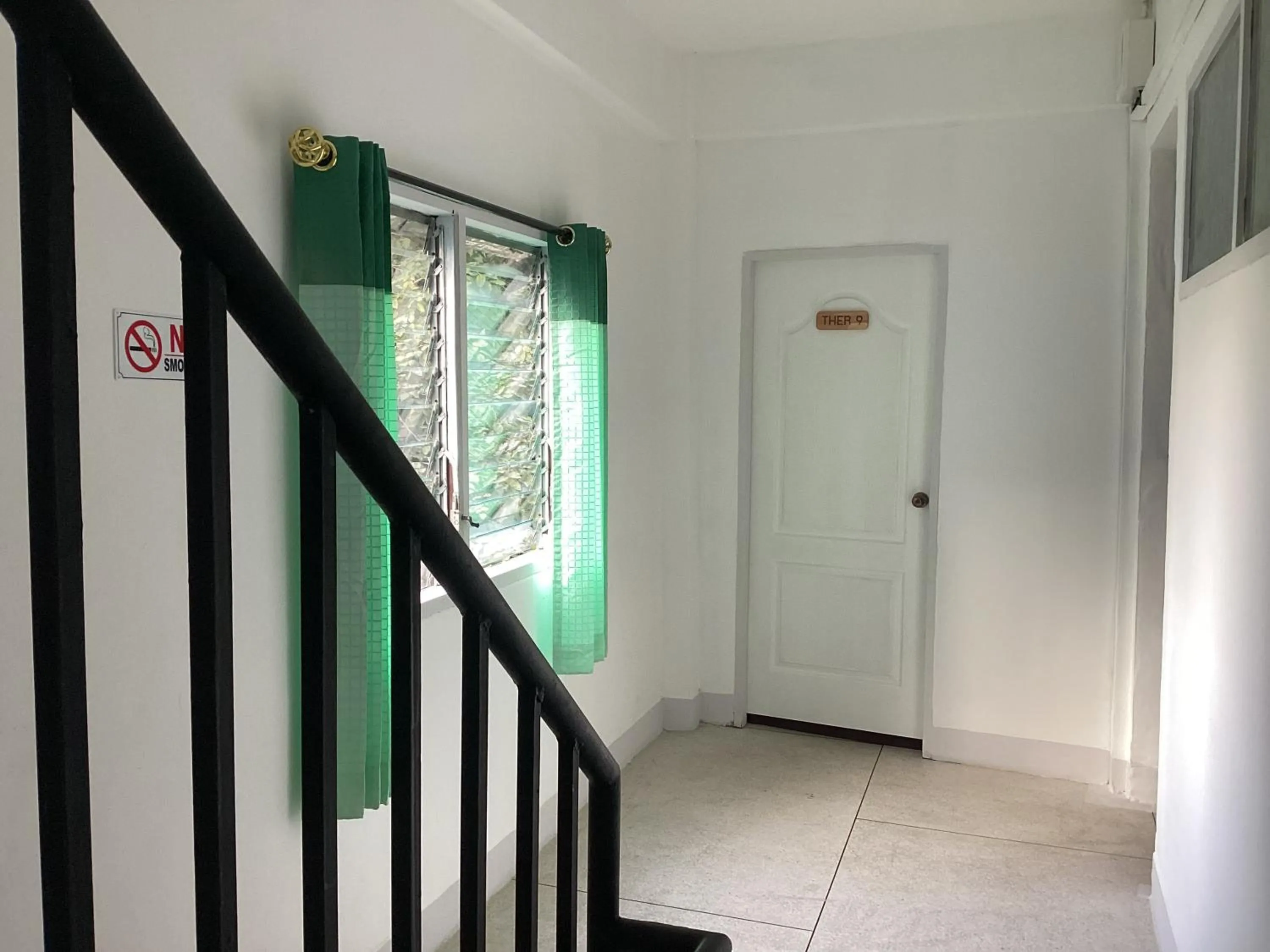 Photo of the whole room in Ther Bangkoknoi Hotel