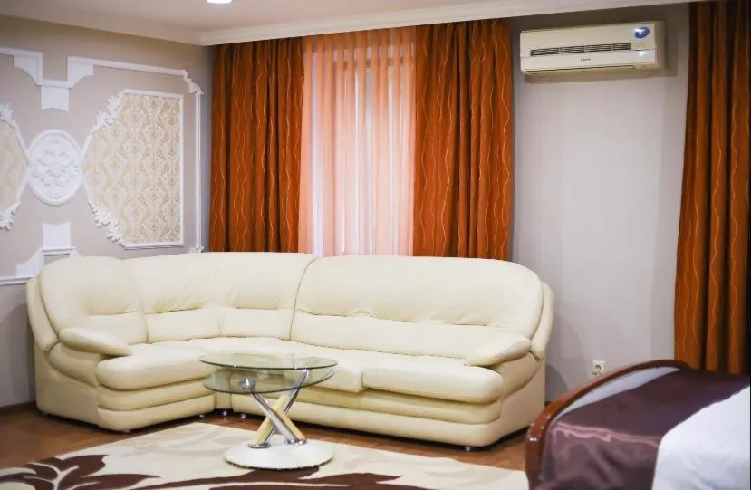 Bed in Sky Luxe Hotel