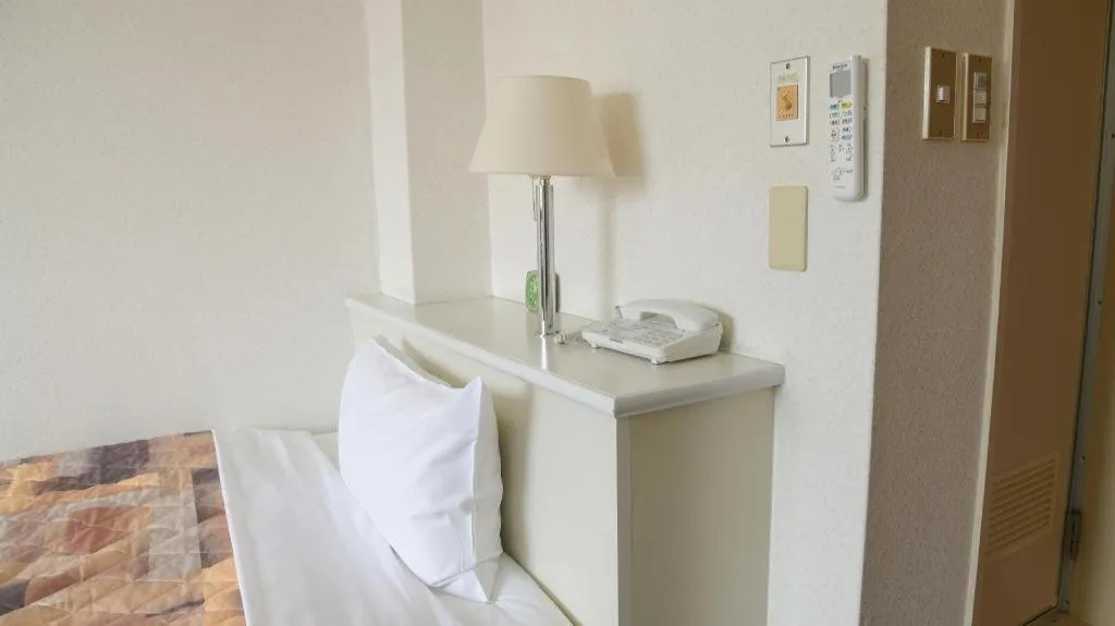 Bed in Business Hotel Shuttle