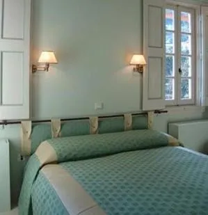 Bed in Pyrgos Of Mystra