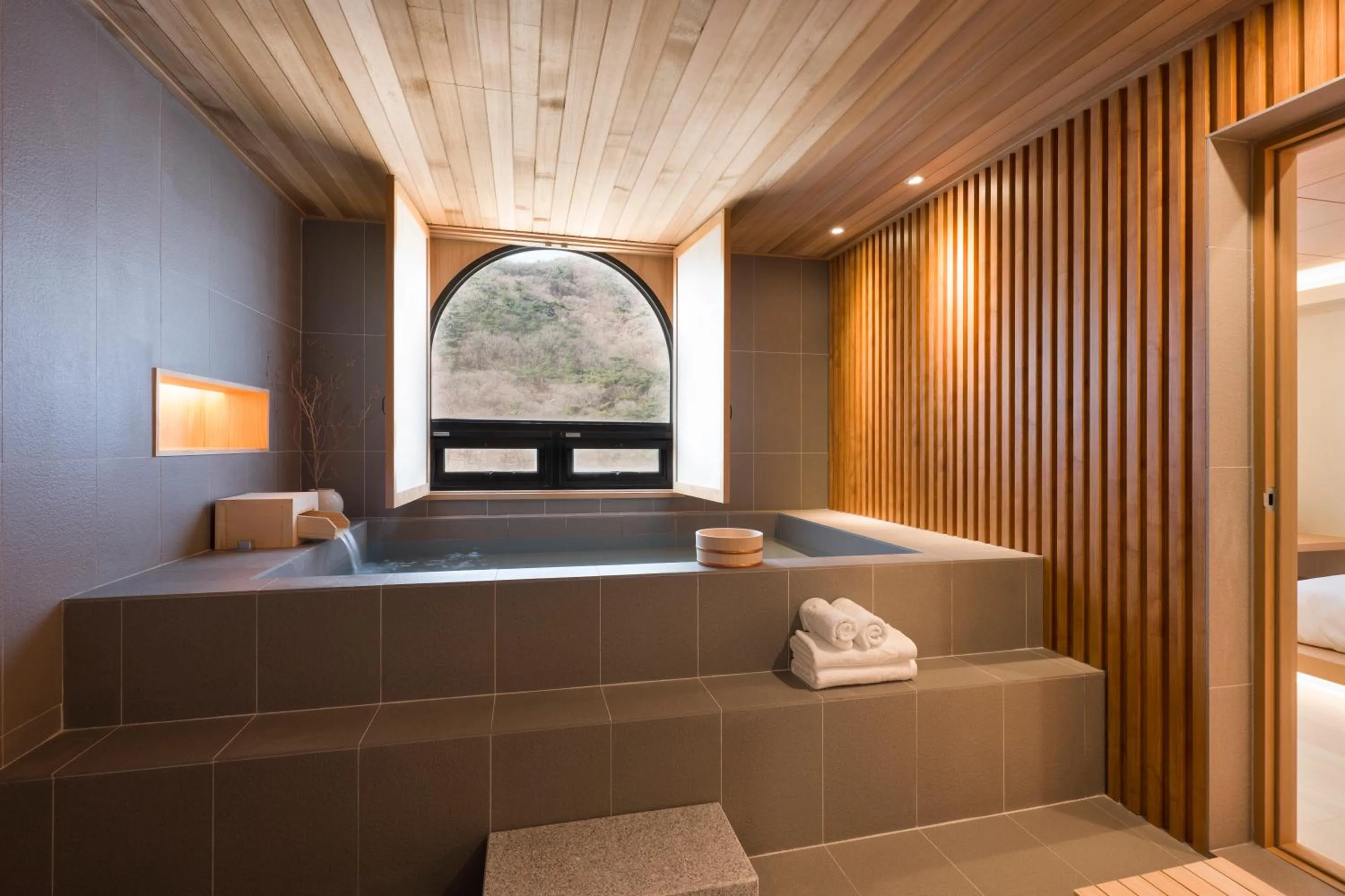 Bed in Hotel Yusurim