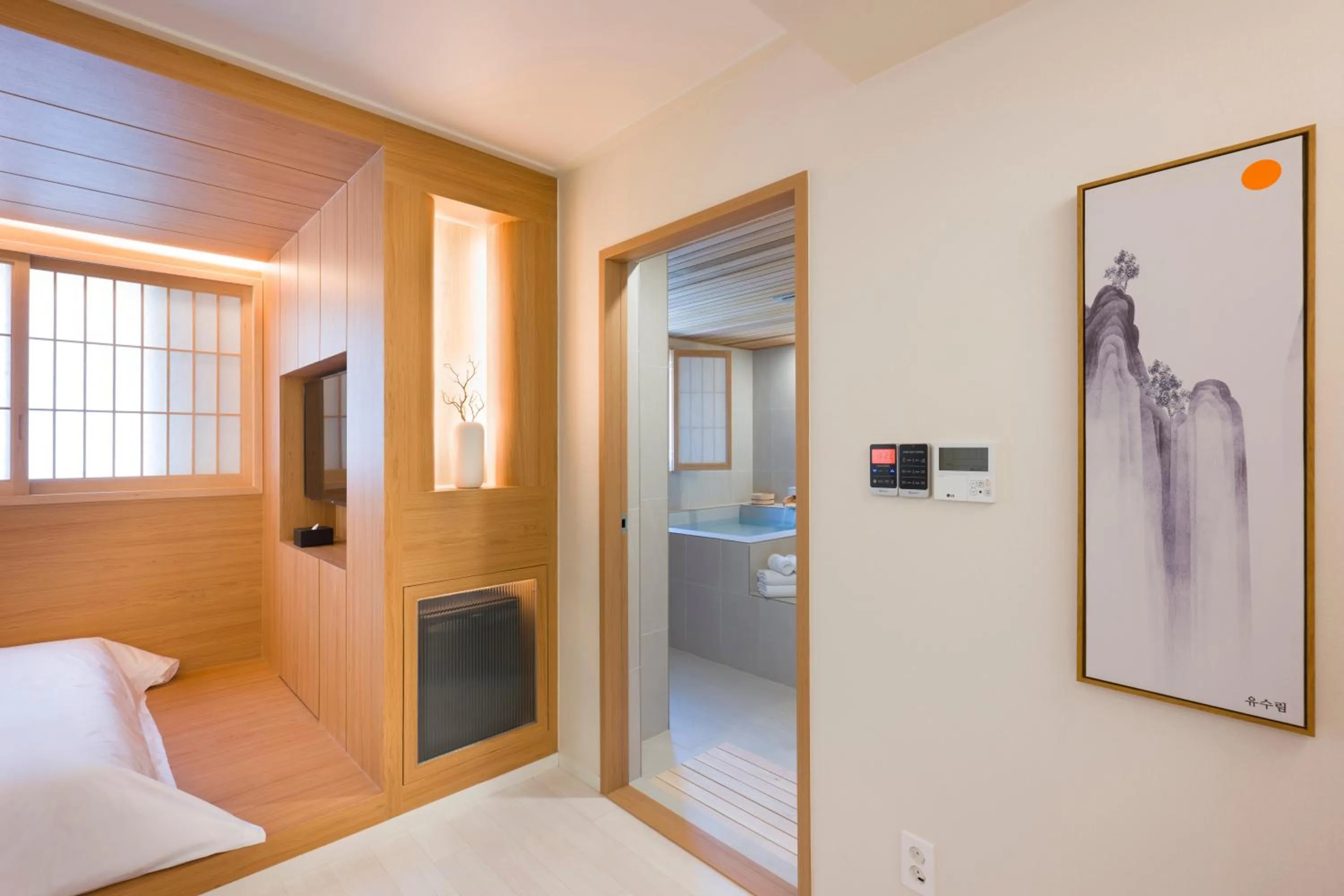 Bed in Hotel Yusurim