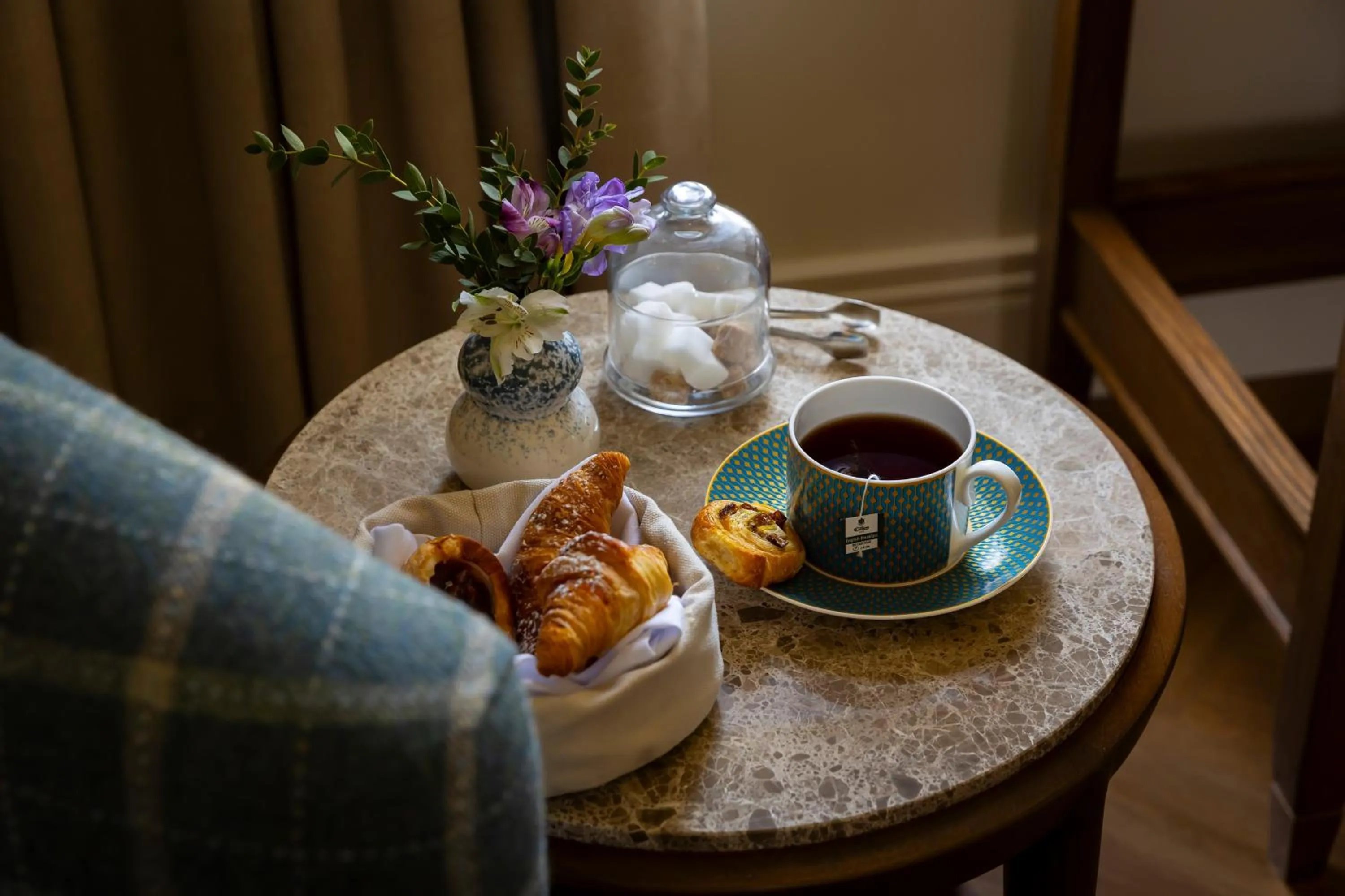 Food and drinks in Dunluce Lodge - Small Luxury Hotels of the World