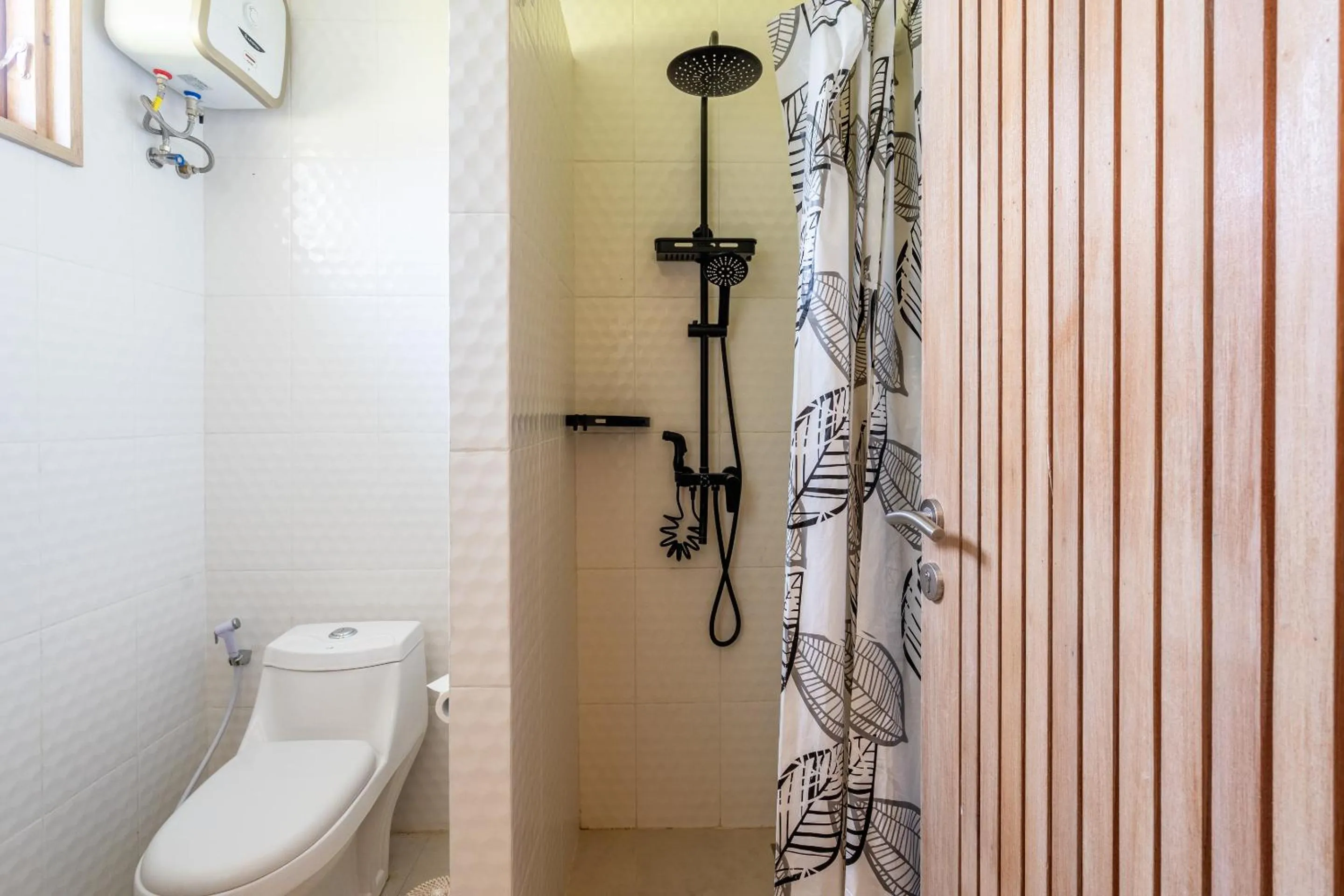 Shower in Aura Apartments Ubud