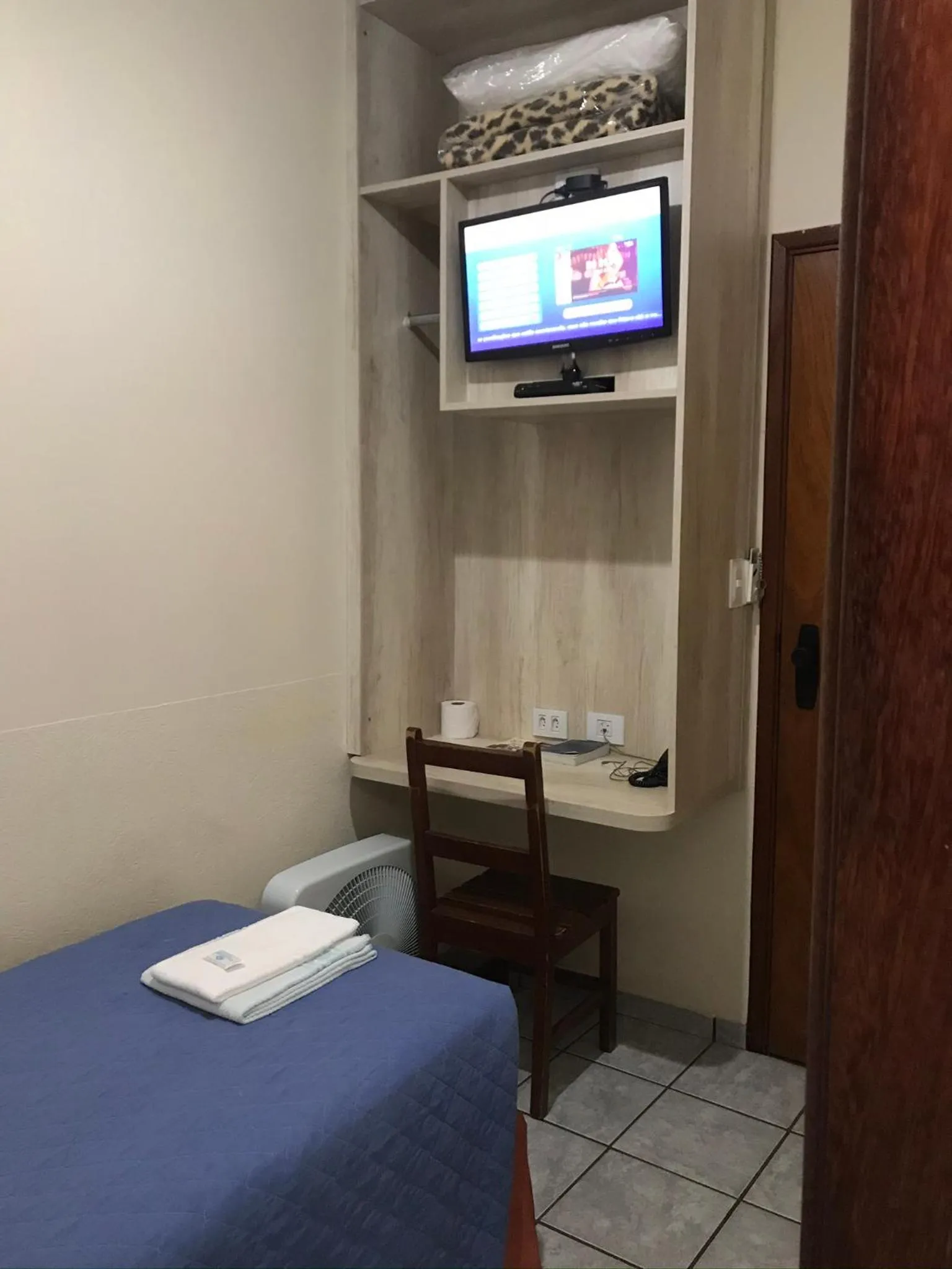 Bed in Hotel Colonial